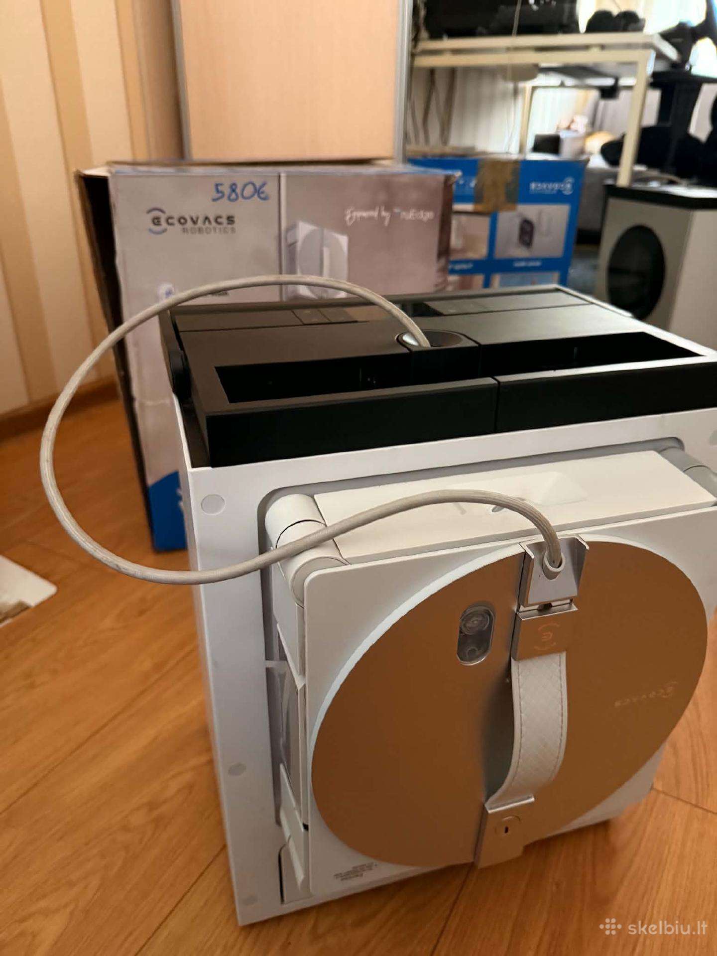 Ecovacs winbot w3 omni