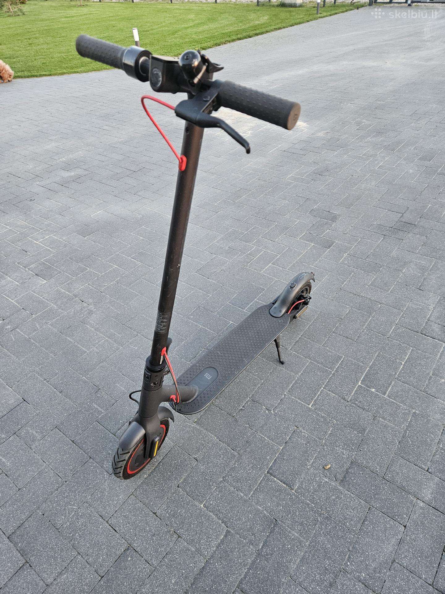 Xiaomi Mi Electric Scooter Pro M365