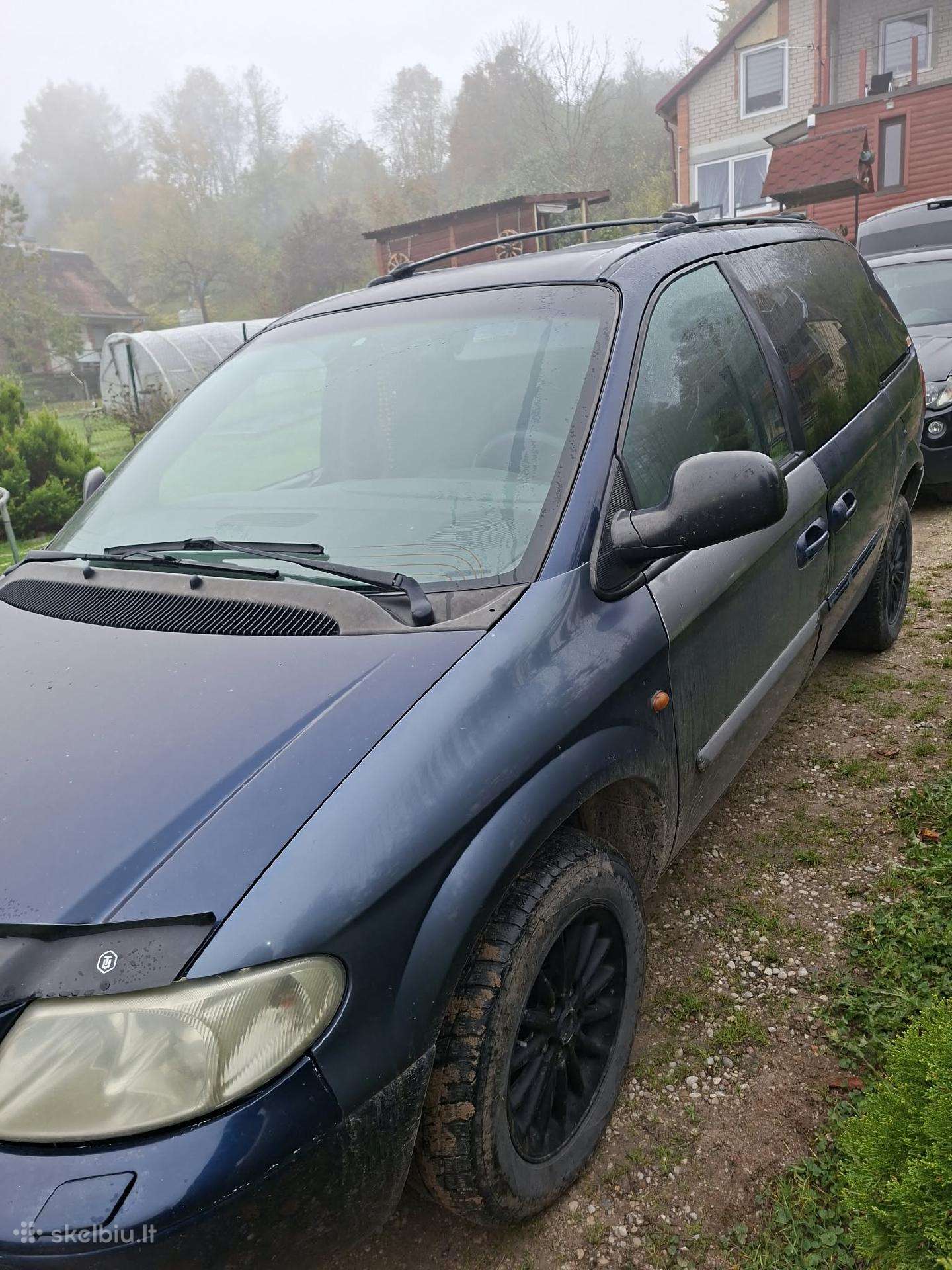 Parduodu Chrysler grand voyager.