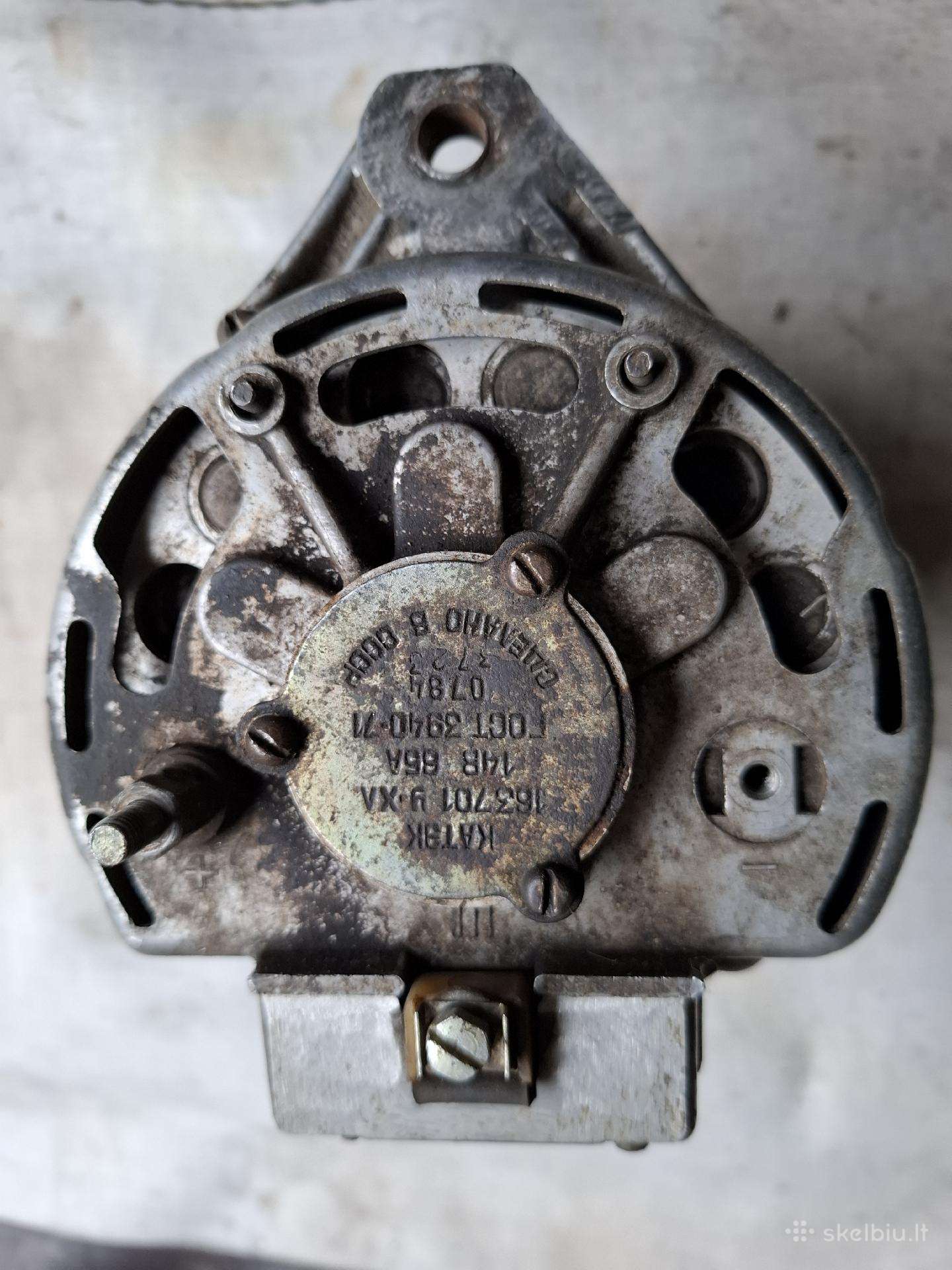 Parduodu gero stovio generatorių Gaz 24,gazel,uaz