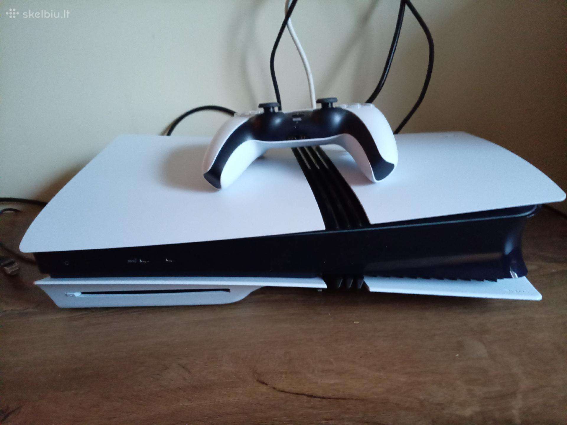 Mažai naudotas Ps5 pro CD su 3 žaidimais