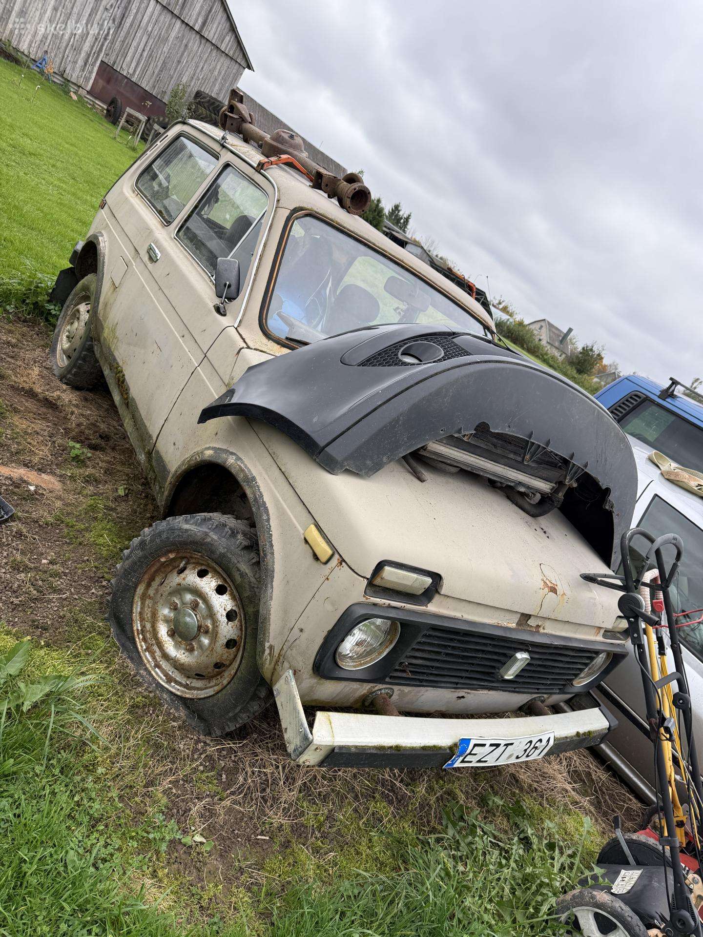 Lada Niva 1600 / Vaz-2121 dalimis, 4x4