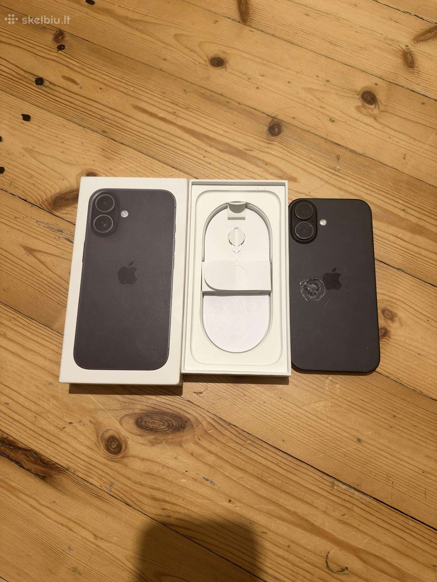 iPhone 16