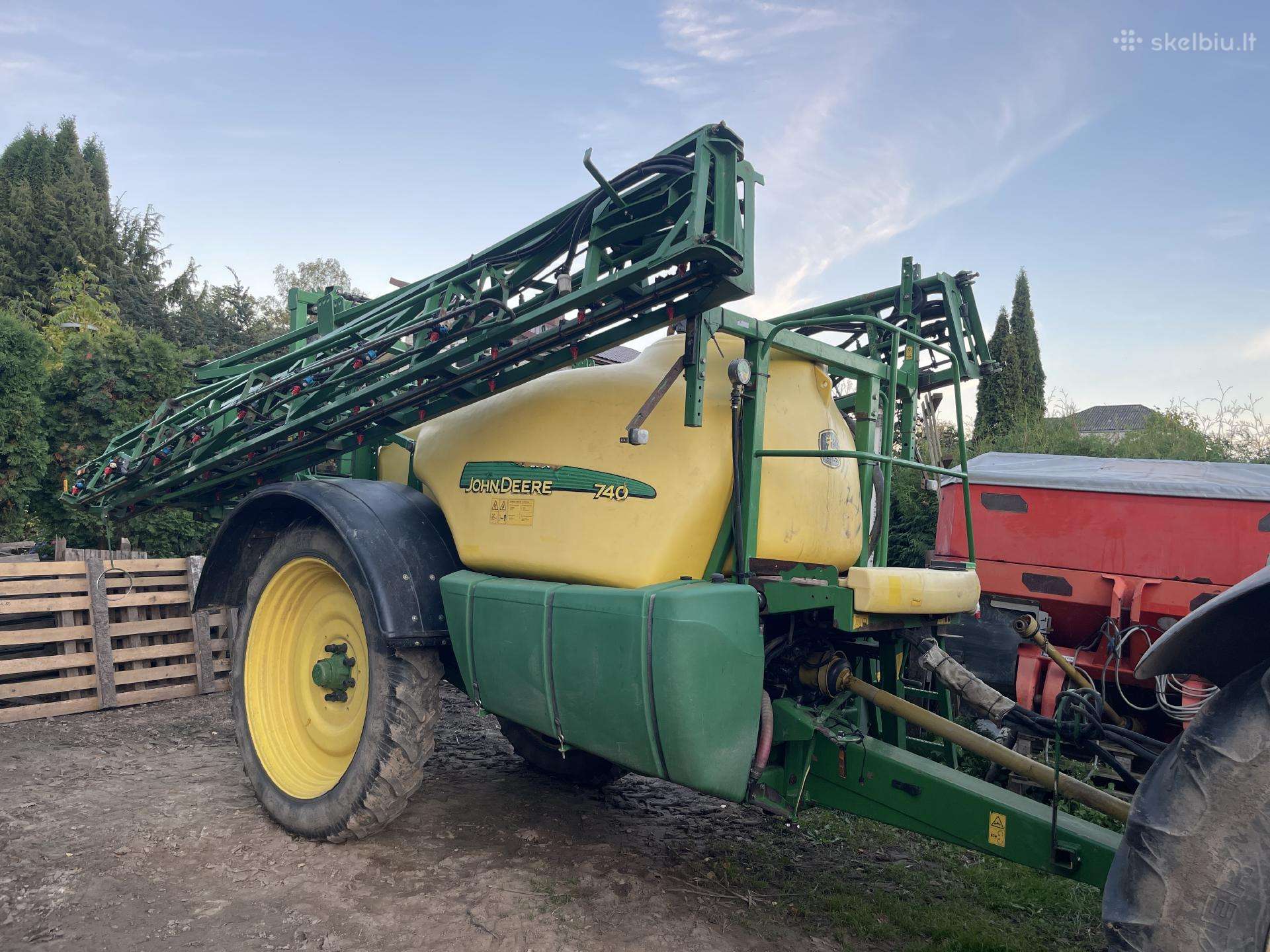 John Deere 740, purkštuvai
