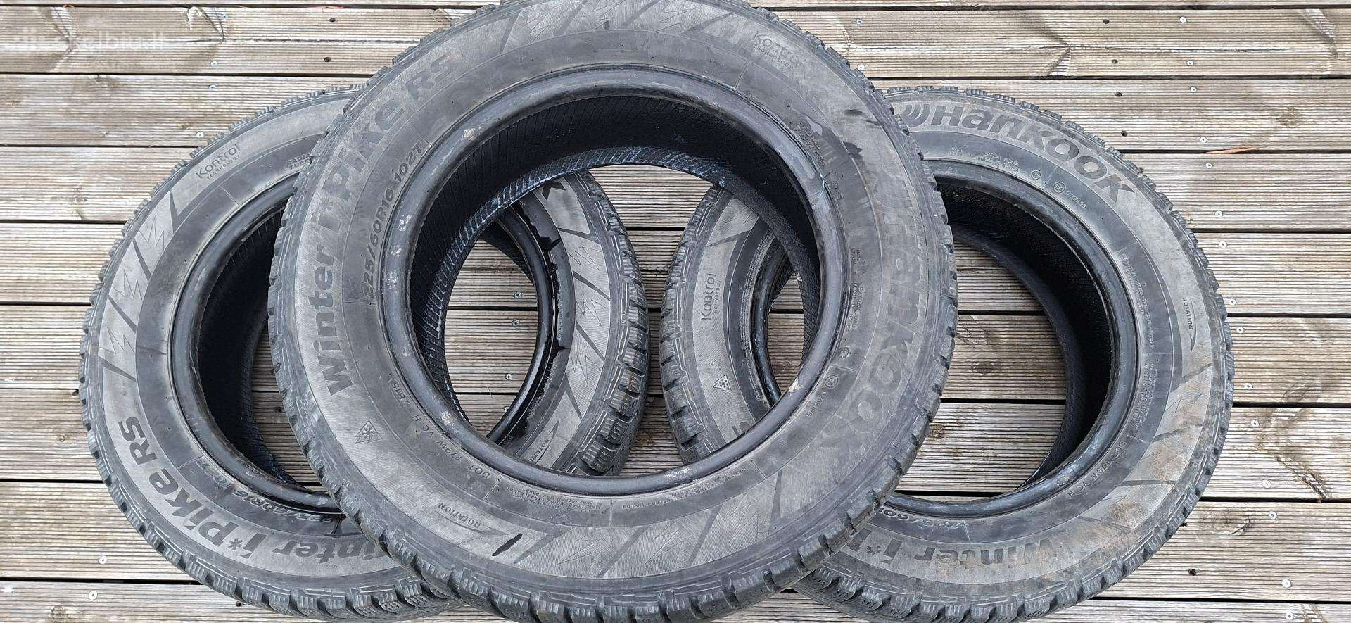 Parduodu žiemines padangas 225/60r16
