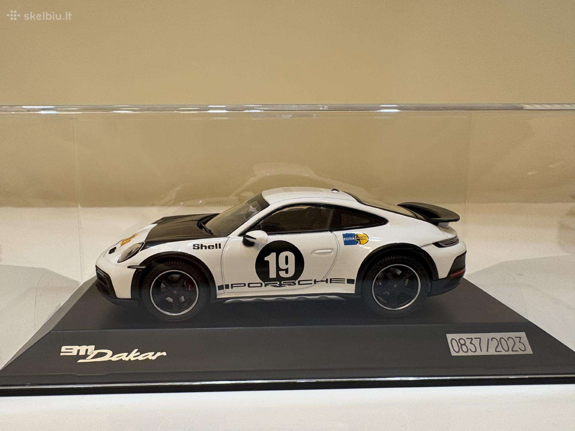 Porsche 911 (992) Dakar