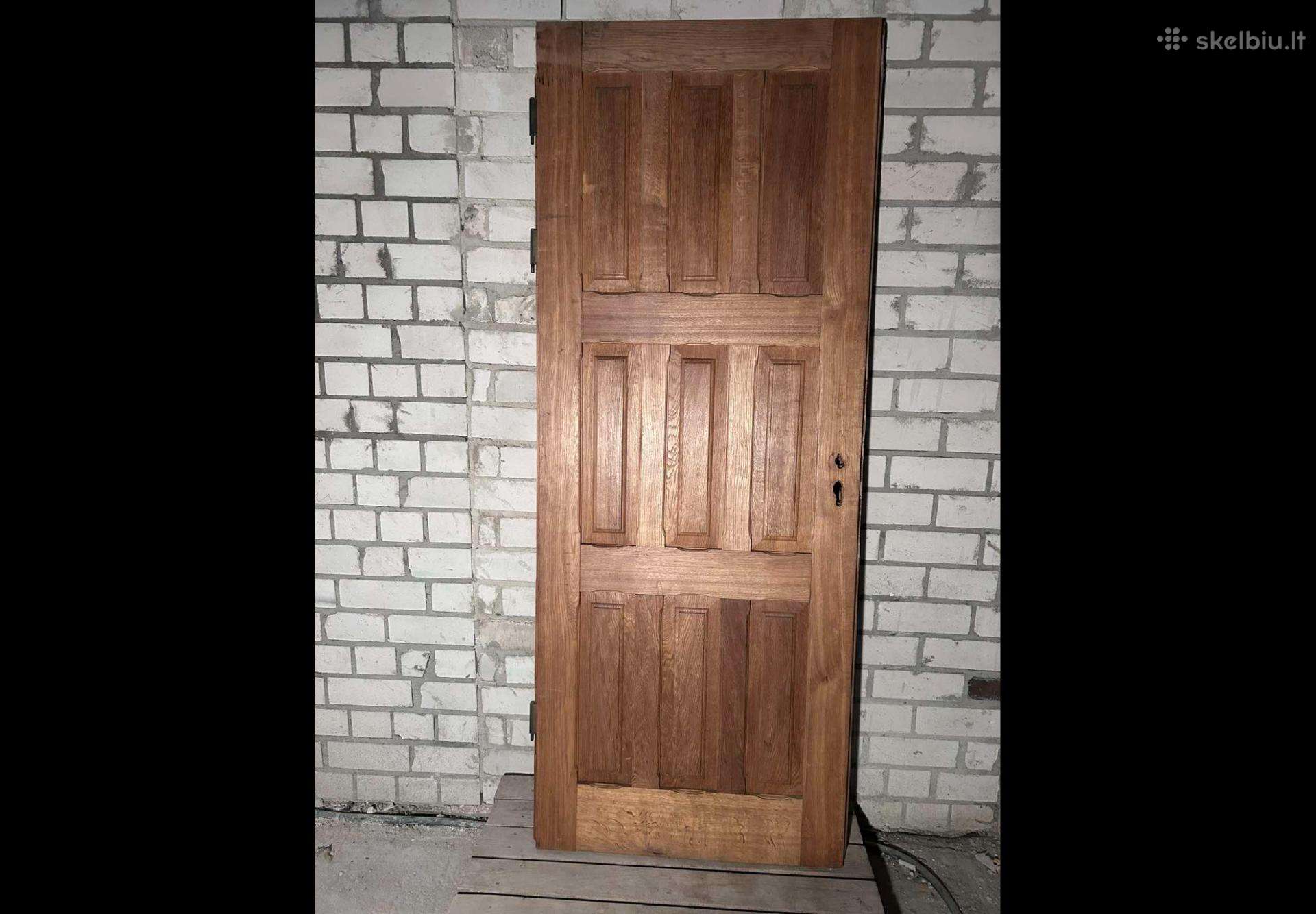 Ąžuolinės durys
