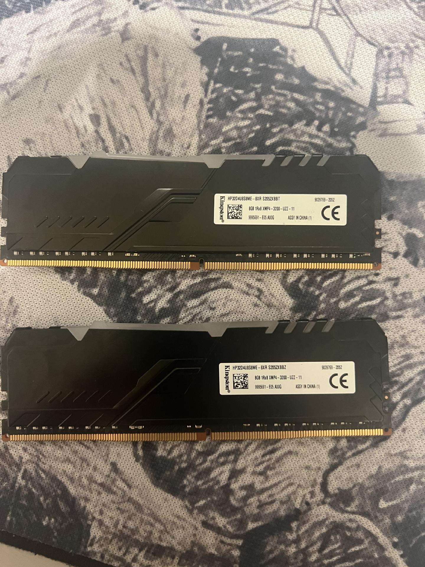 28 GB Kingston Hyperx Fury Ddr4 RAM