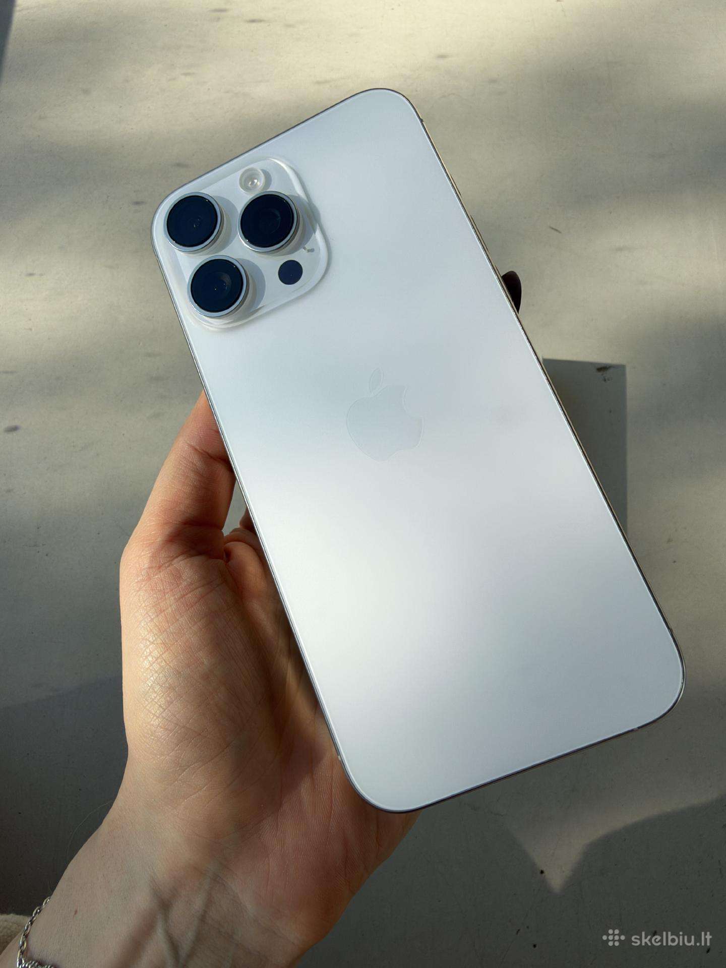 iPhone 16 Pro Max 256gb + 4 dėklai – (10/10)