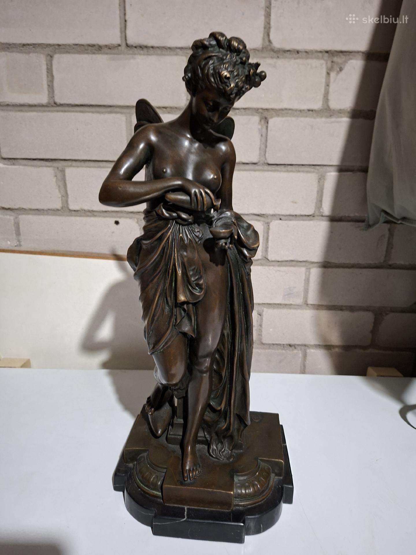 Bronzinė skulptūra