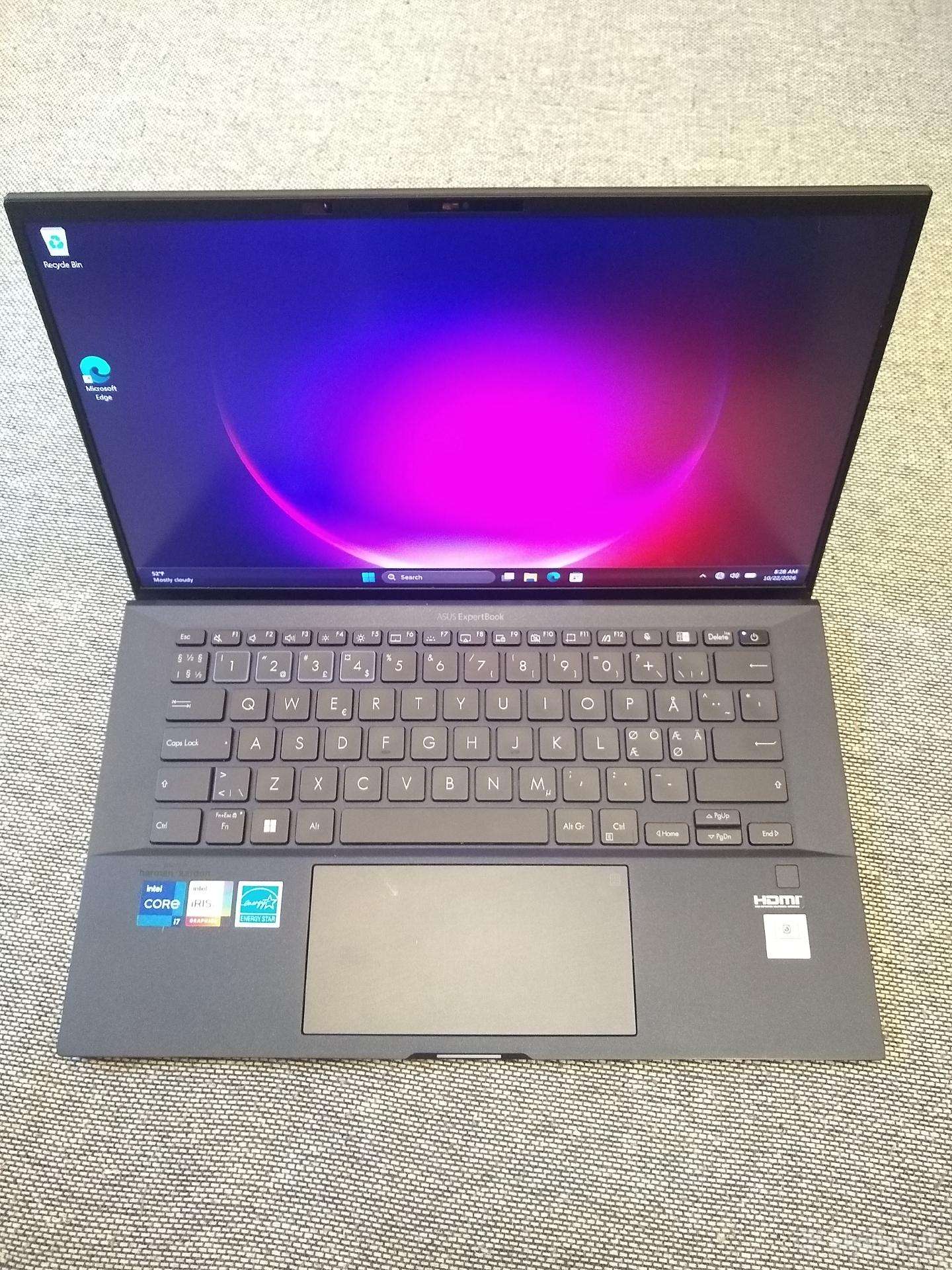 Expertbook i7-1255/32/500