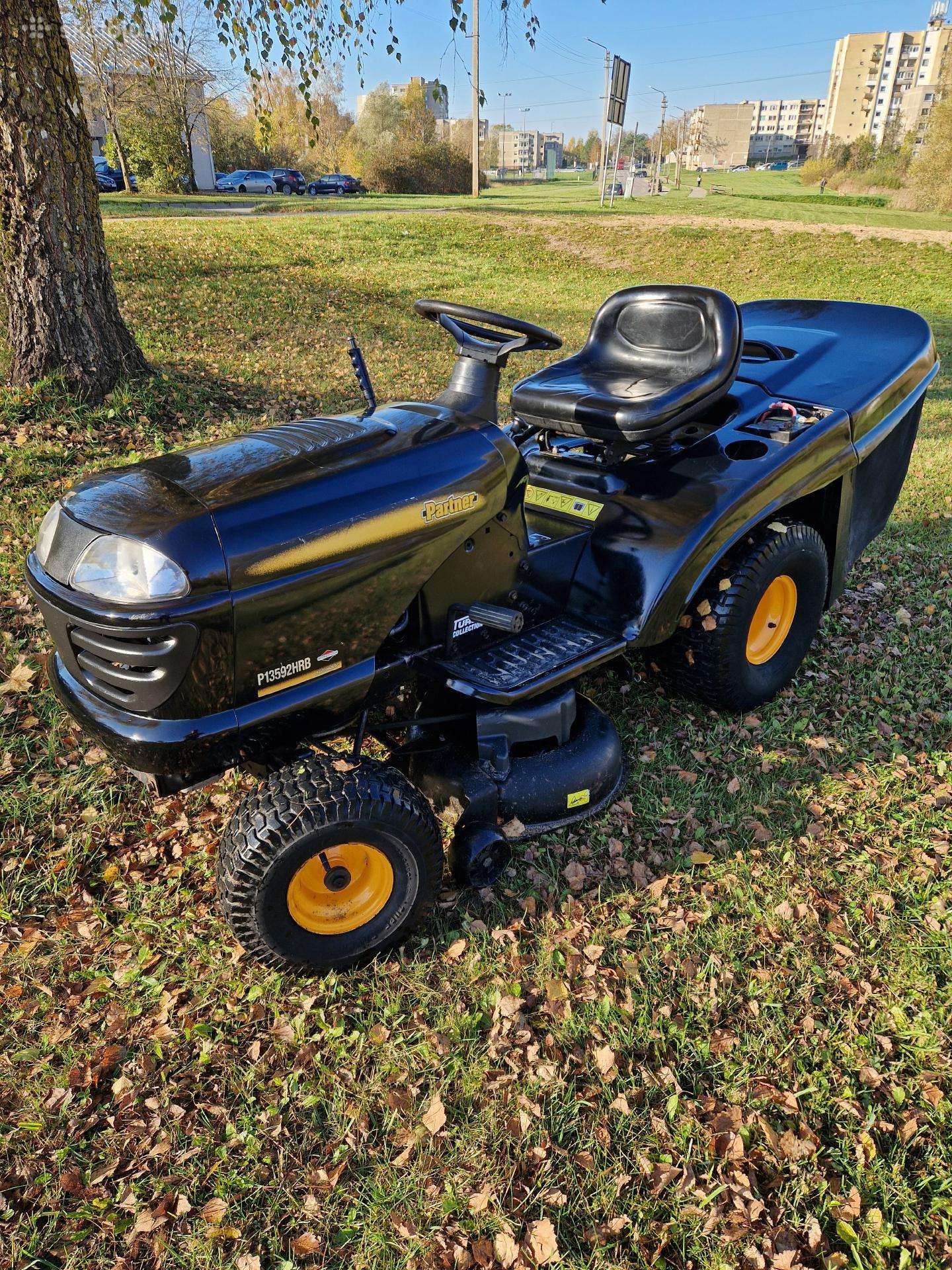 Sodo traktoriukas partner ( husqvarna, jonsered )