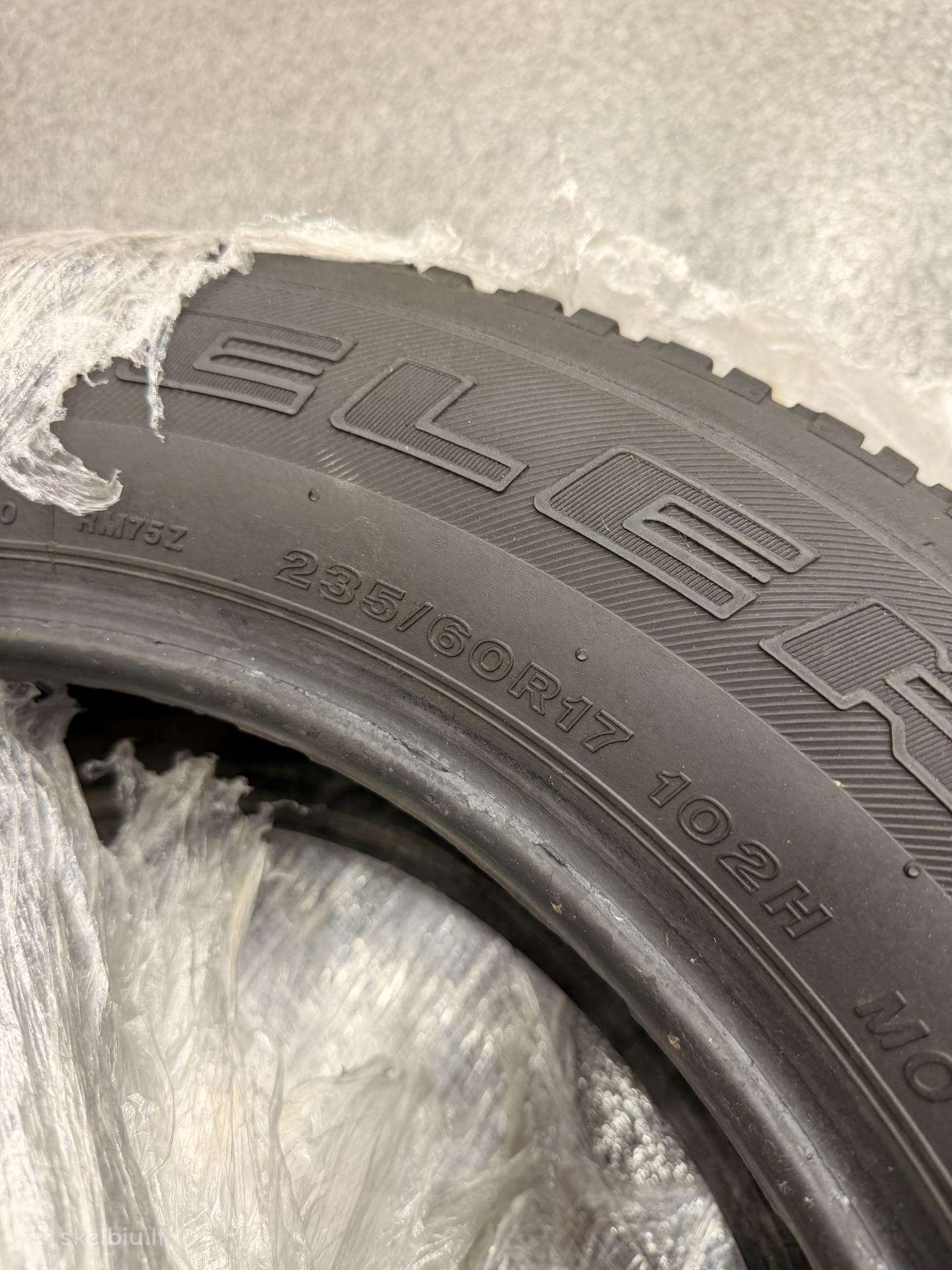 Accelera, winter 235/60 R17