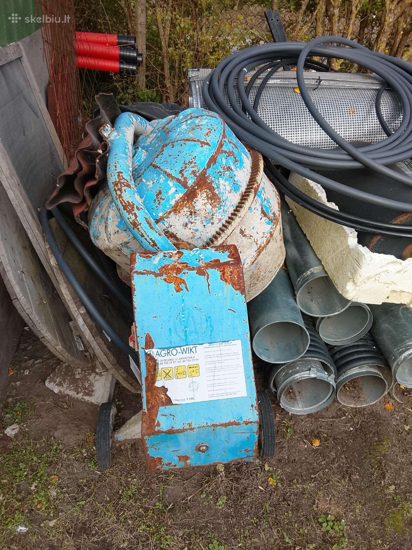 Betono maišyklė ir tutos