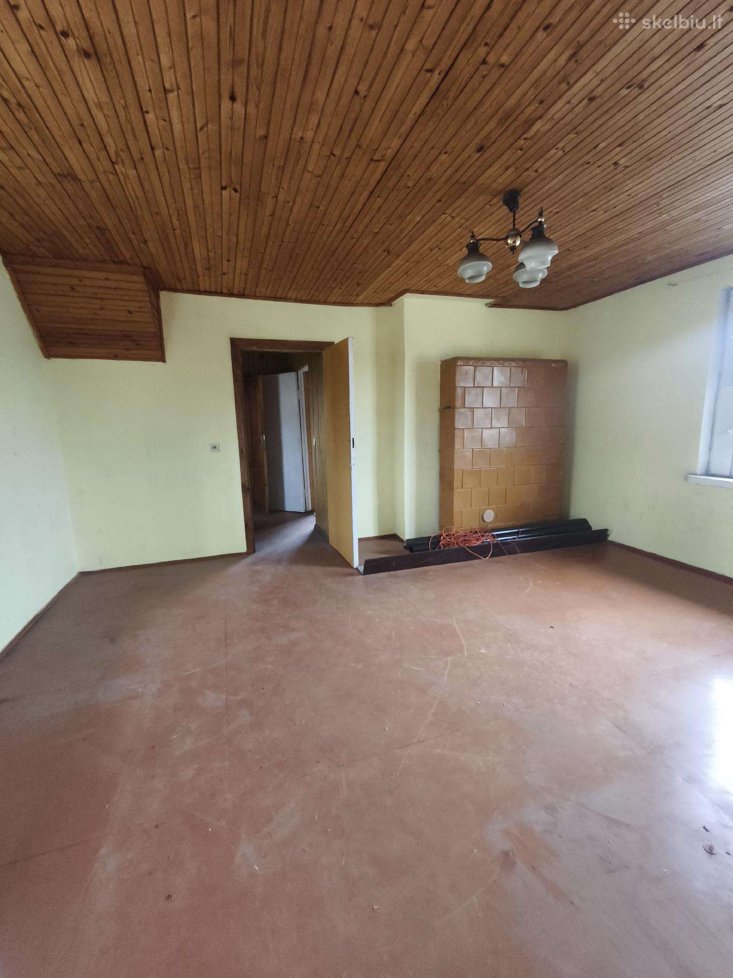 Parduodamas namas su 6 arų sklypu Dercekliuose