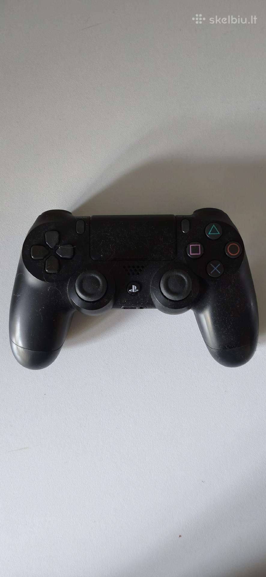 Parduodama Playstation 4 (Ps4) konsolė