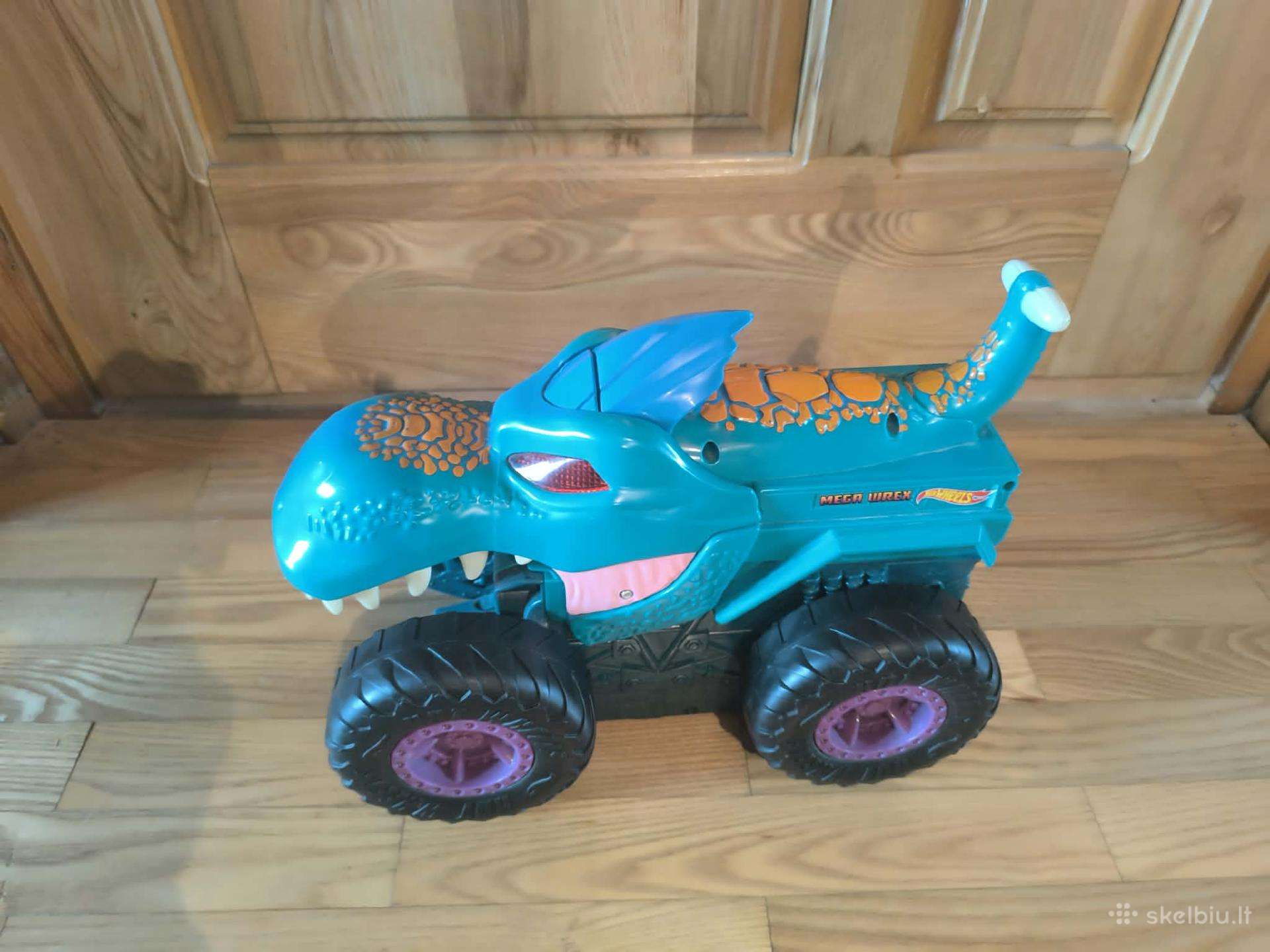 Mattel žaislinis visureigis - monstras