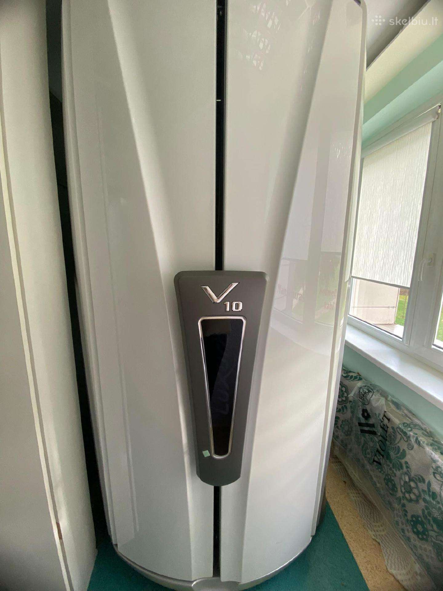 Parduodami profesionalūs Luxura V10 soliariumai