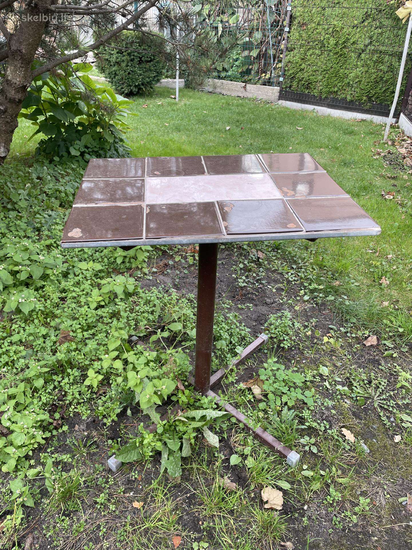 Lauko stalas