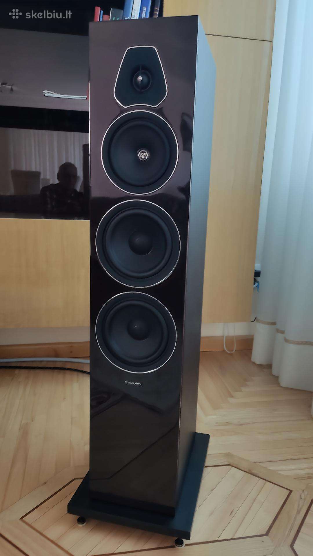 Grindinės kolonėlės Sonus Faber Lumina V Amator