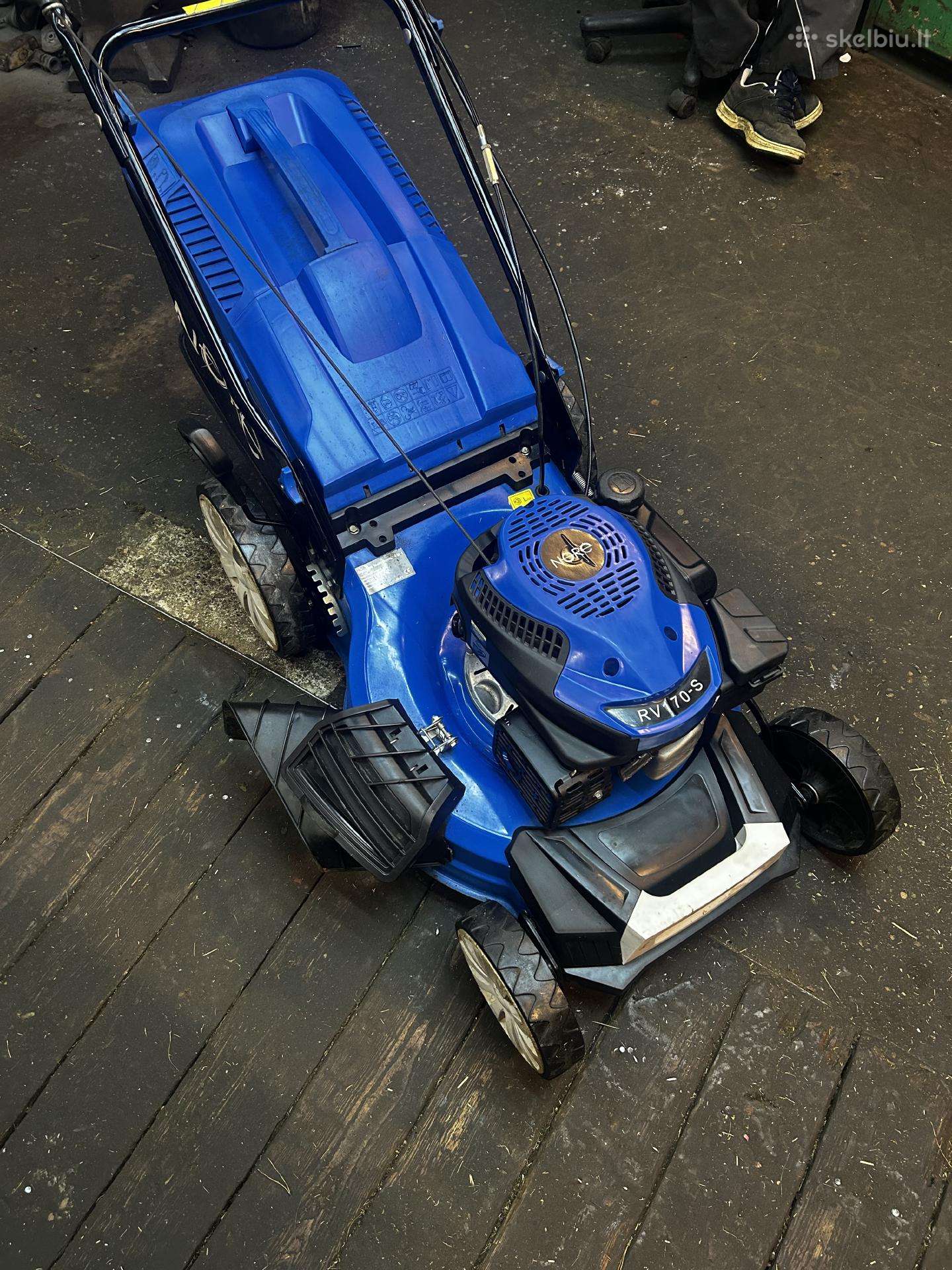Savaeigė benzininė 51cm pjovimo pločio