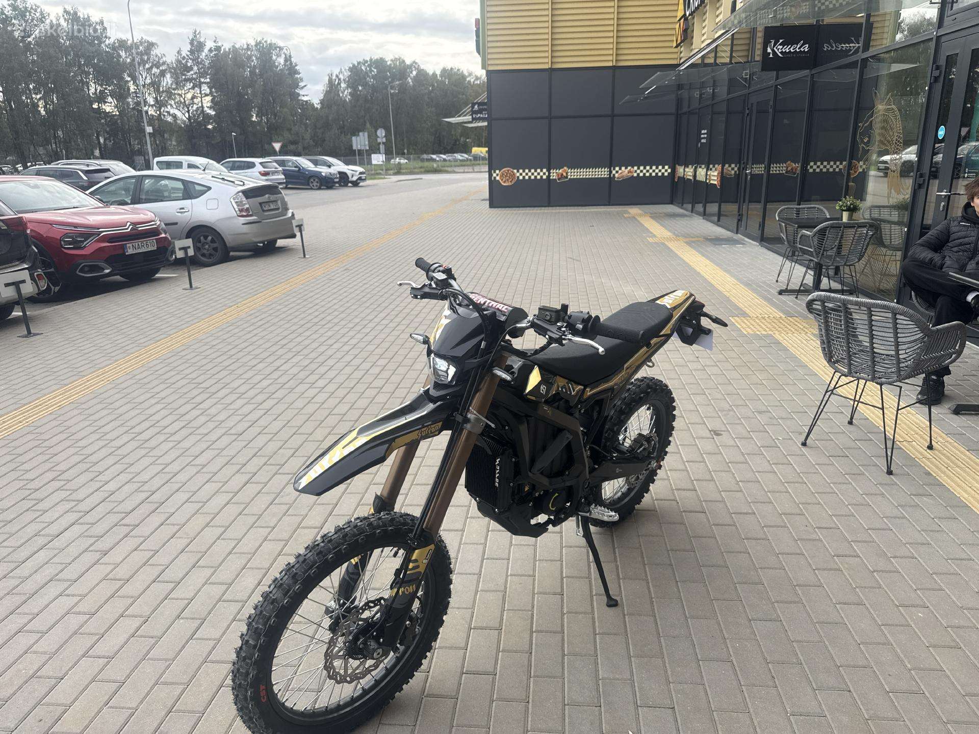 Surron Ultra Bee 2026 Hp Versija