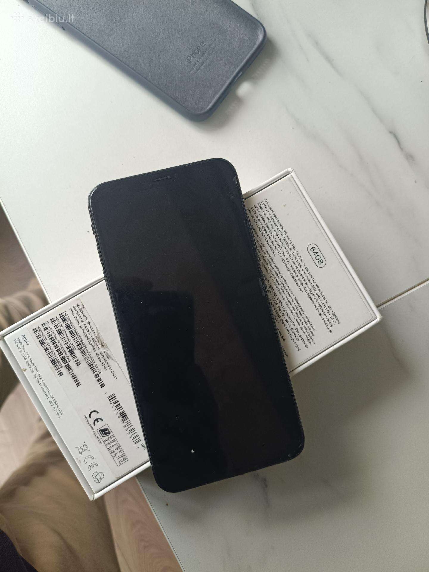 XS max iPhone