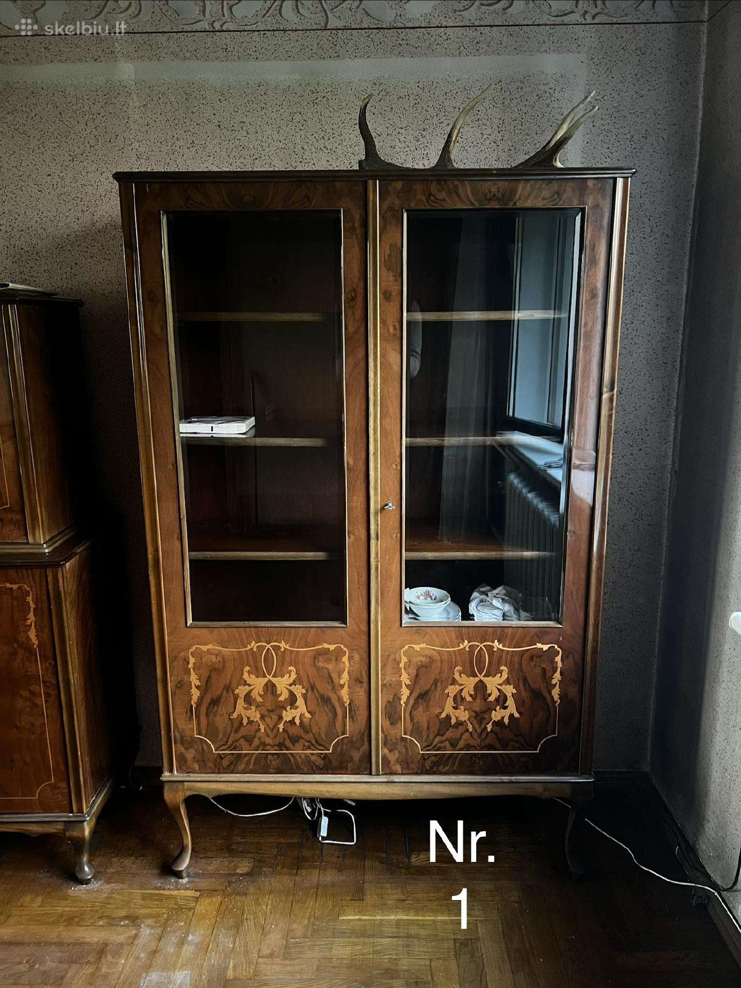 Vintažiniai kokybiški baldai.kėdė, sekcija, stal
