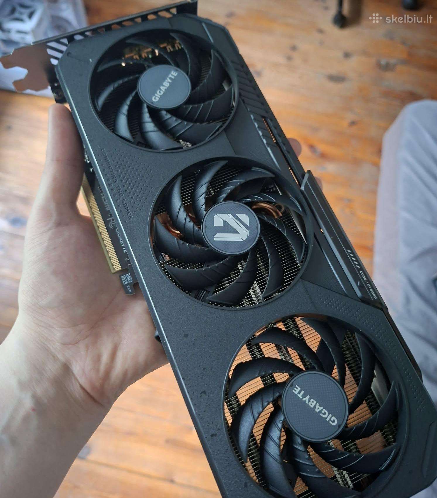 9060xt 16gb, naudotas mažiau nei metus