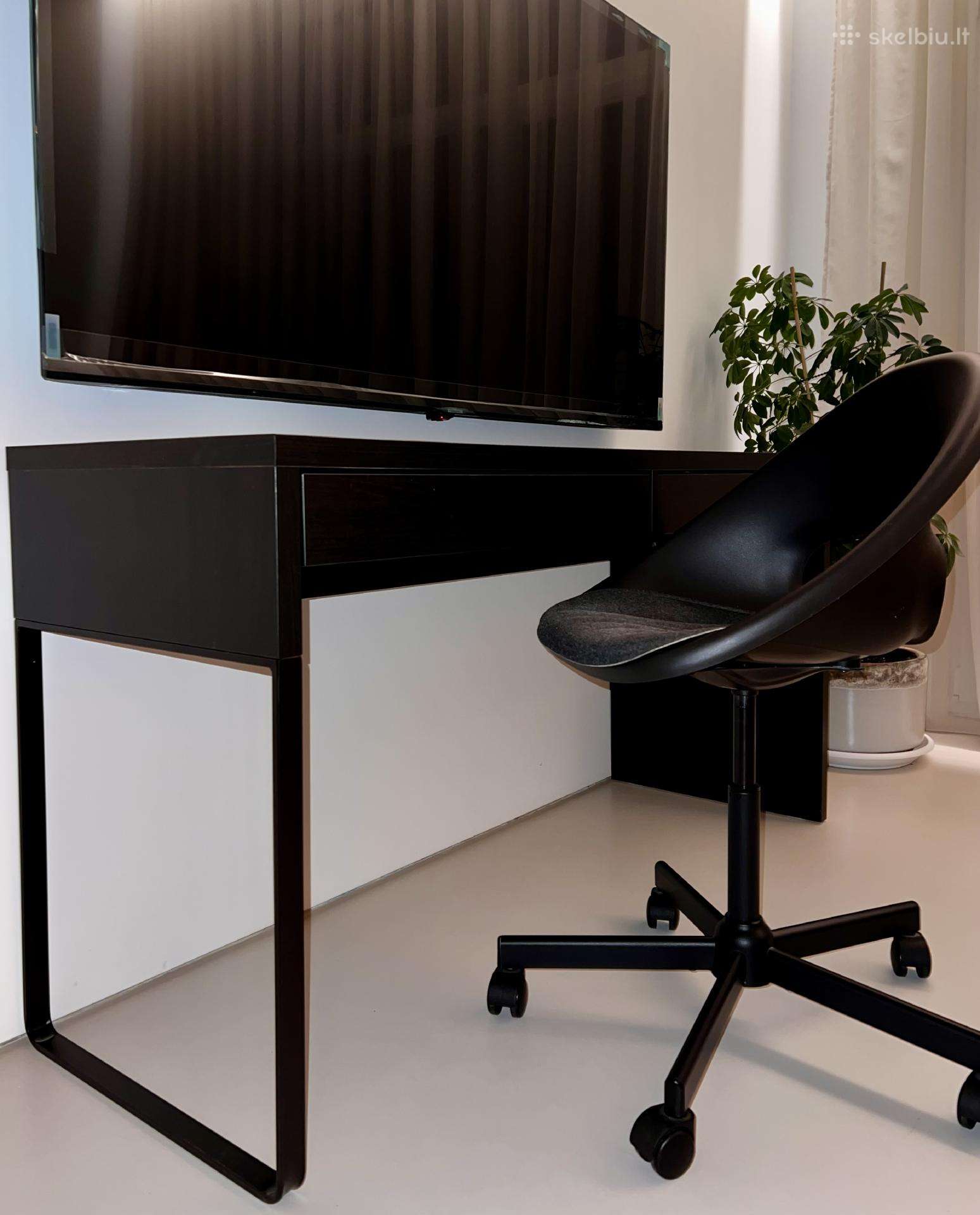 Ikea rašomasis stalas su kėde