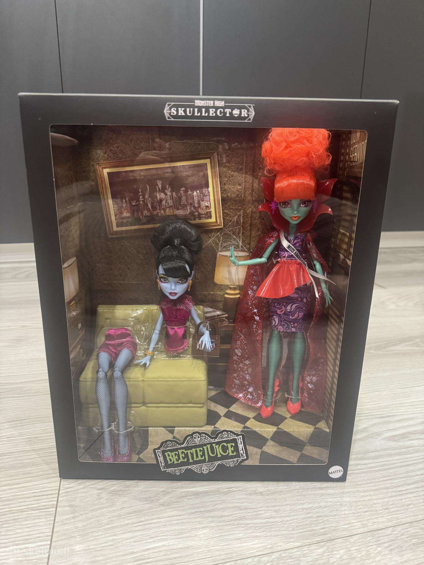 Monster High Skullector Beetlejuice Waiting Room