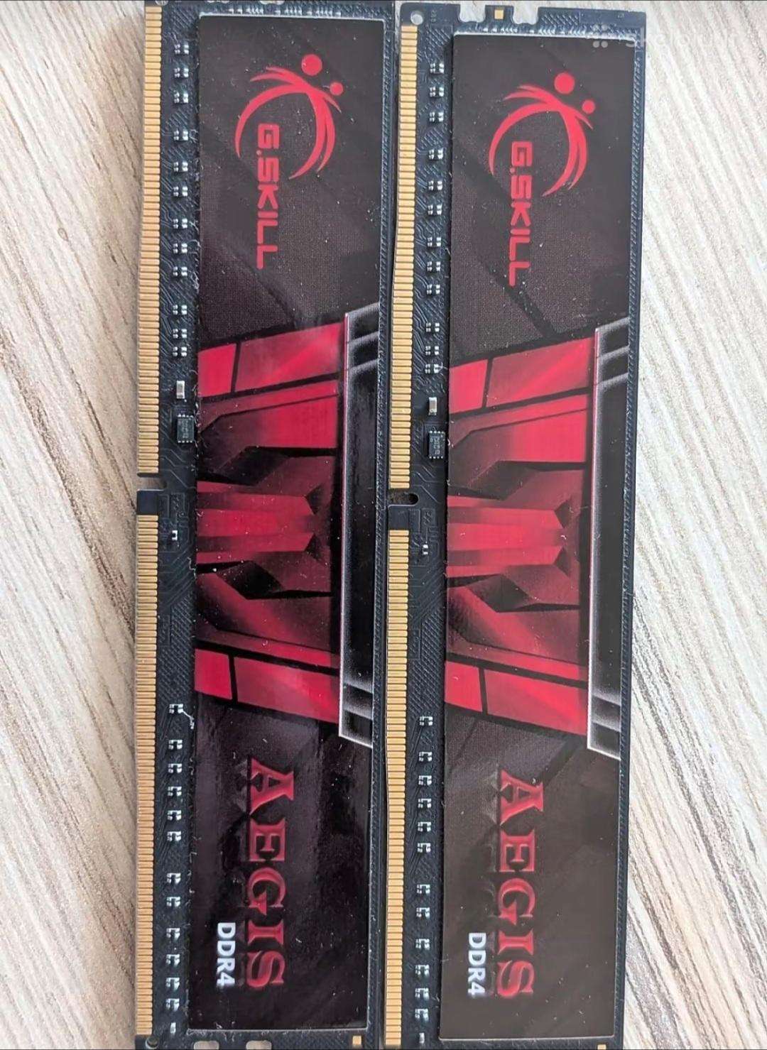 RAM 2x8