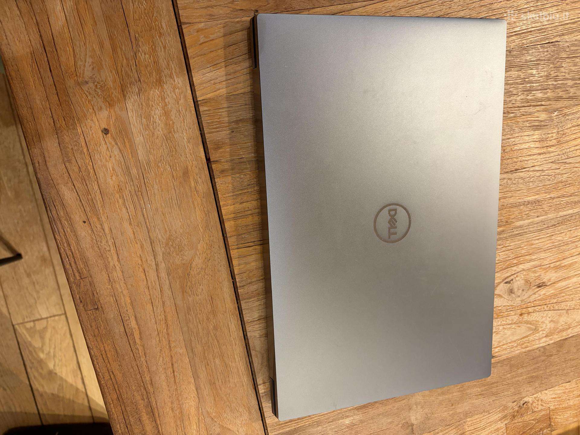 Dell Precision 5750 dalimis