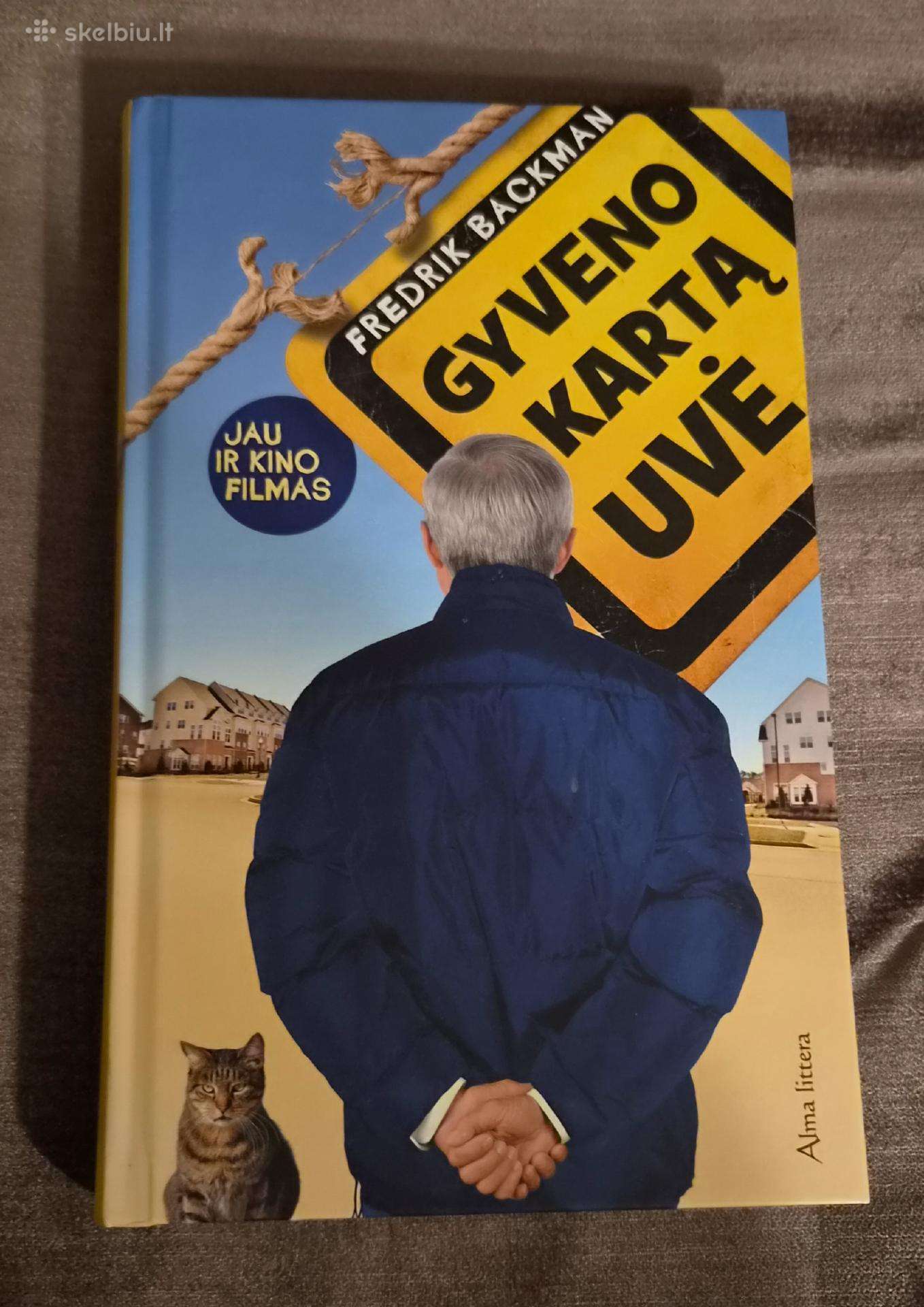 Knyga. Gyveno kartą Uvė