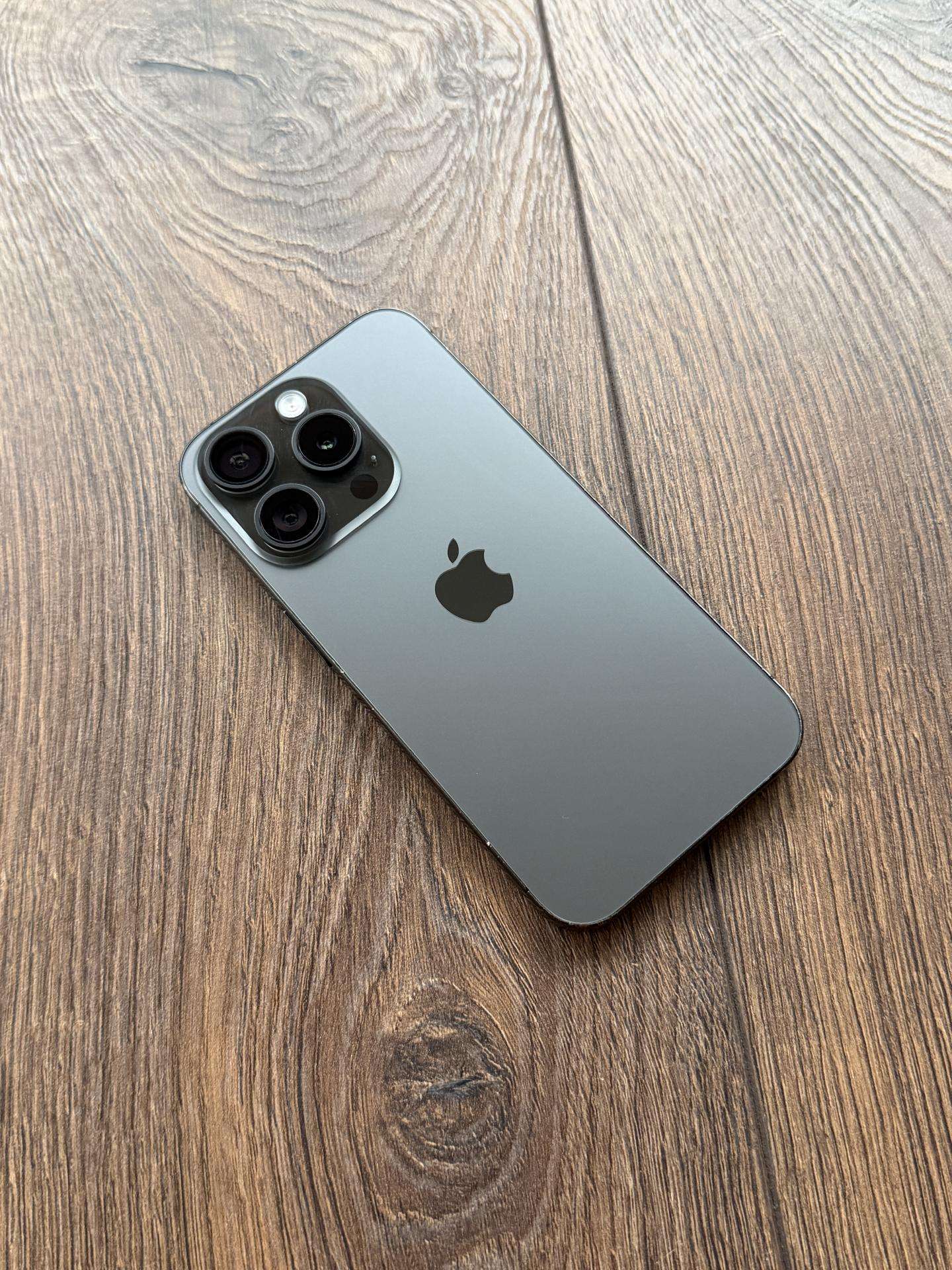 Apple iPhone 15 Pro 128gb Black Titanium