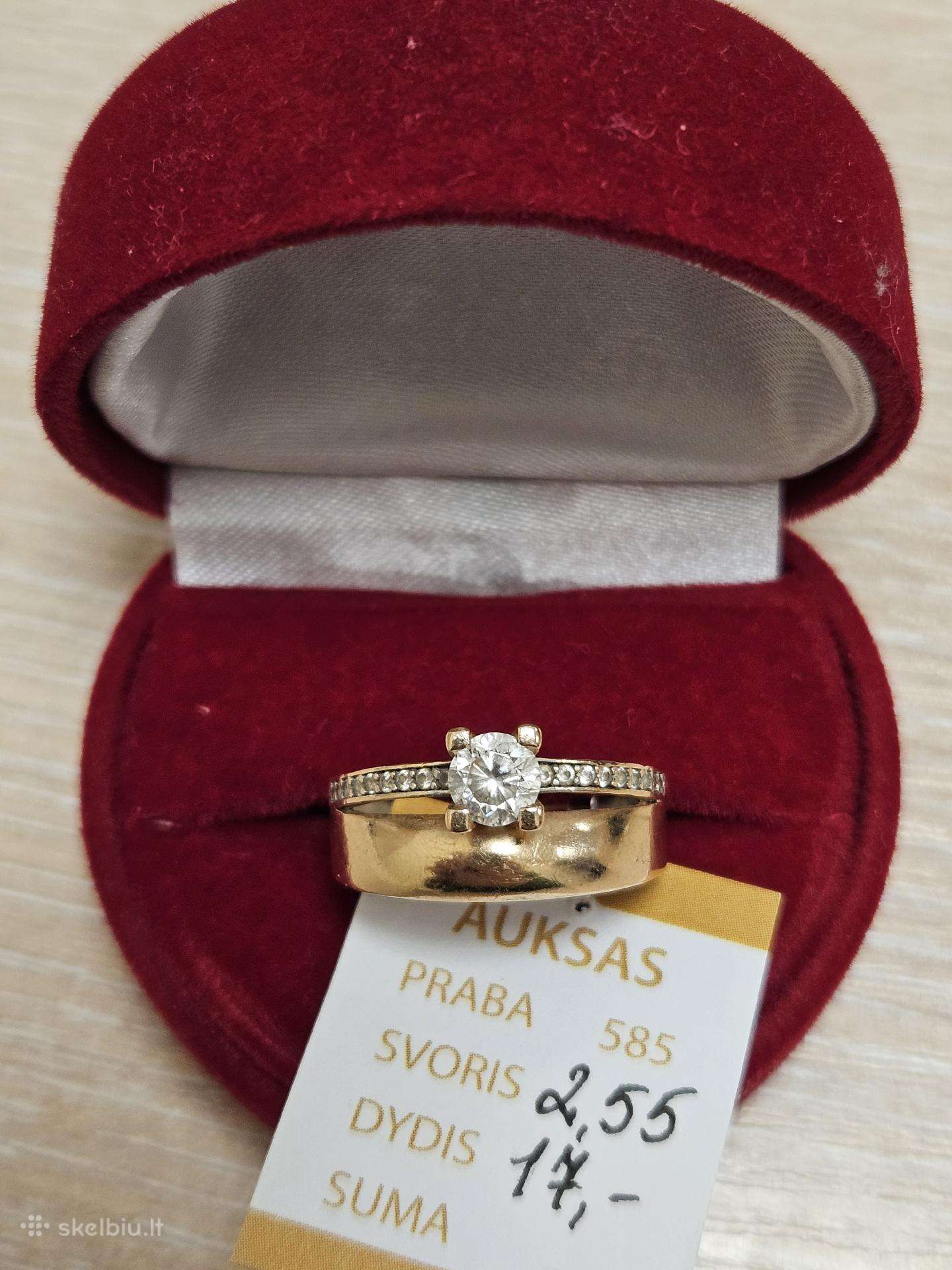 Auksinis žiedas - 243 Eur.