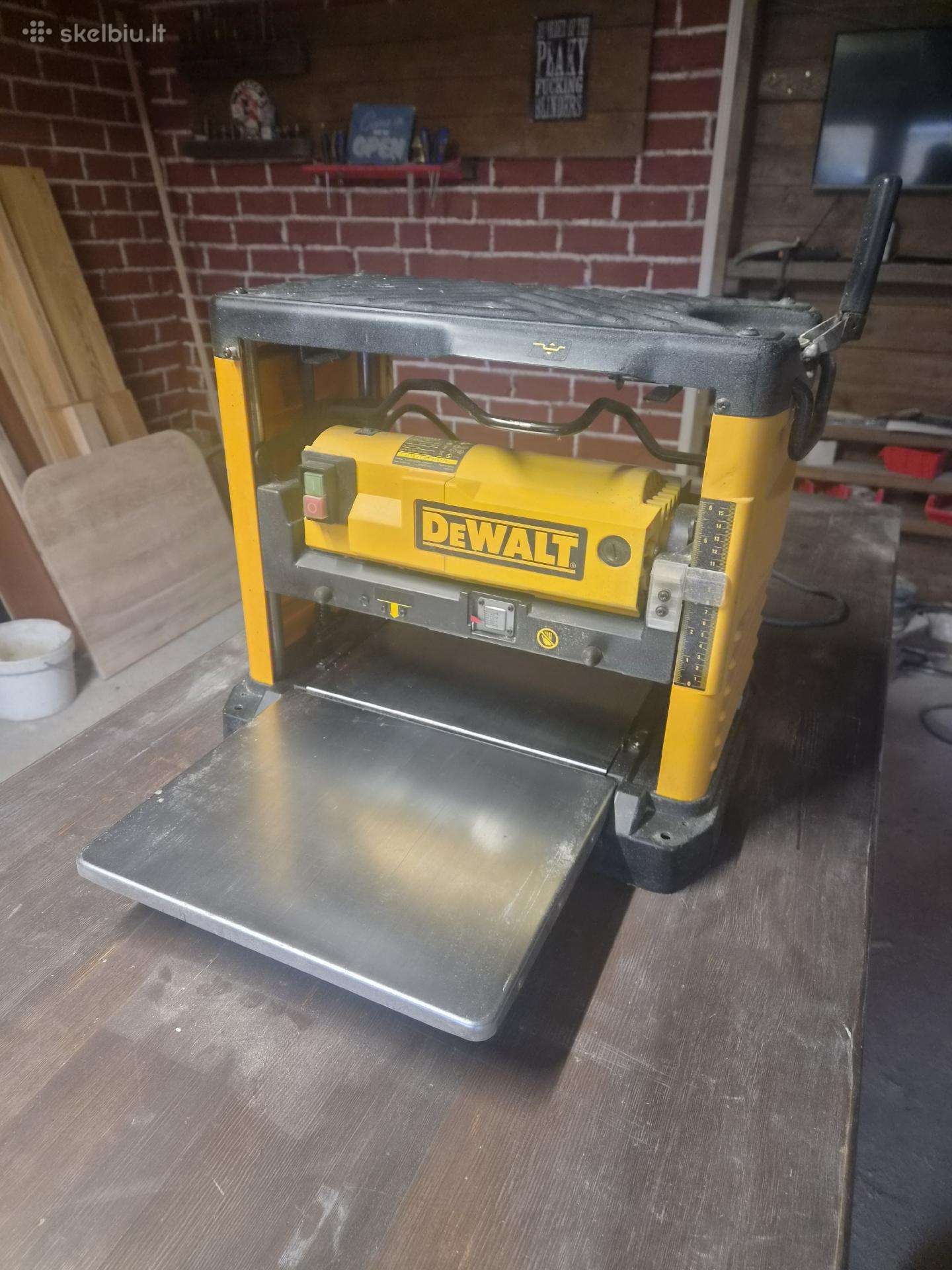Reismusas Dewalt Dw733