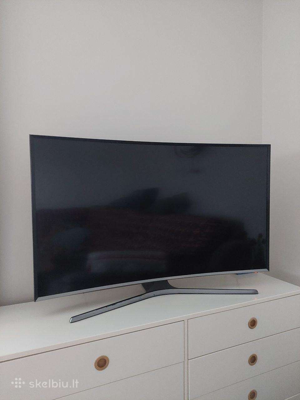 Lenkto ekrano Samsung Smart TV televizorius