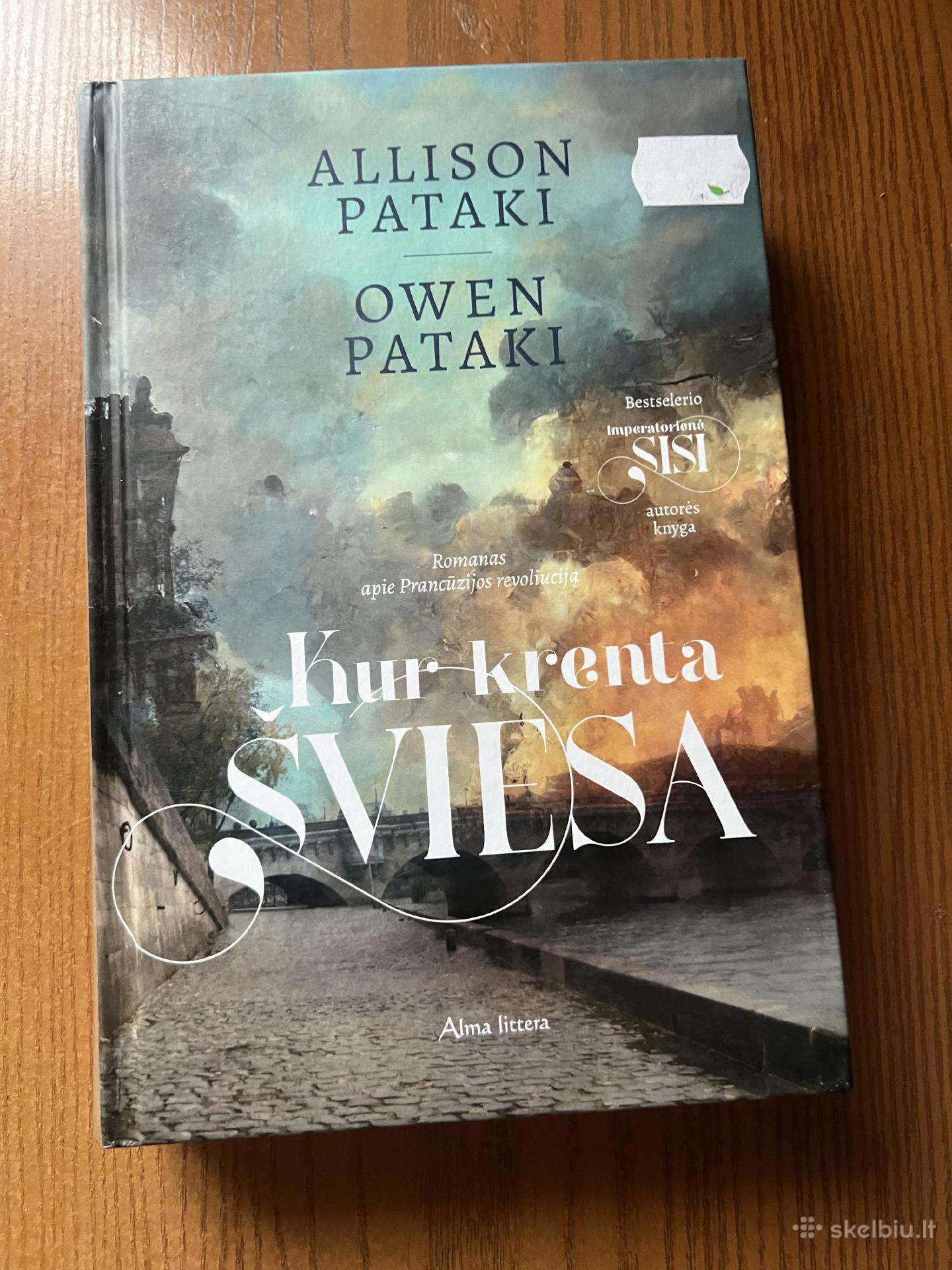 Knyga “Kur krenta šviesa “.