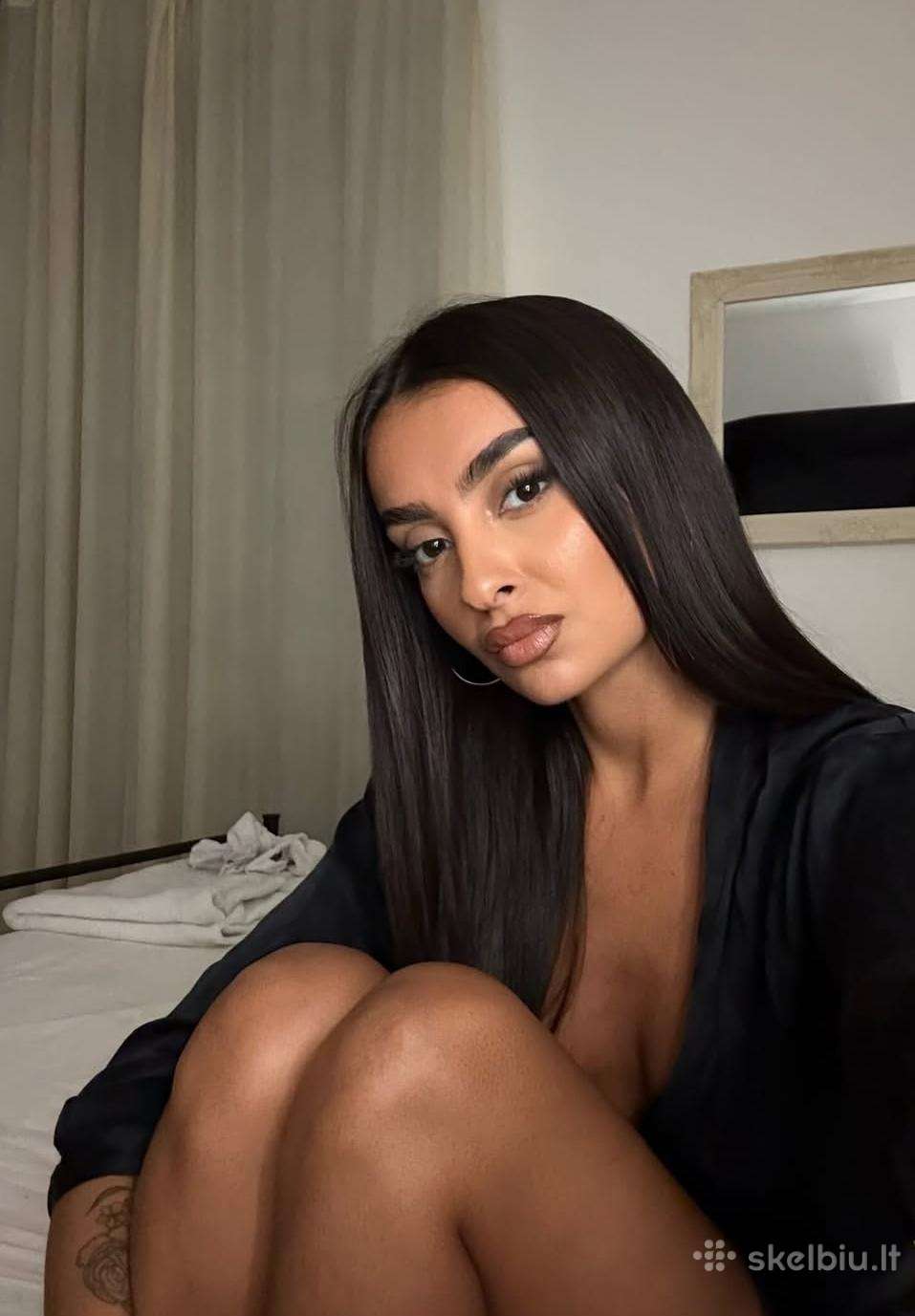 Hi