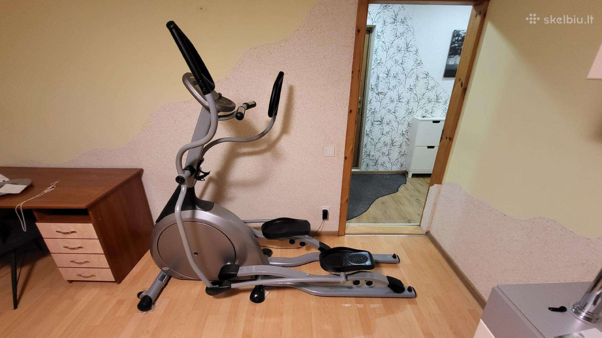 Elipsinis treniruoklis "Vision Fitness X6200"