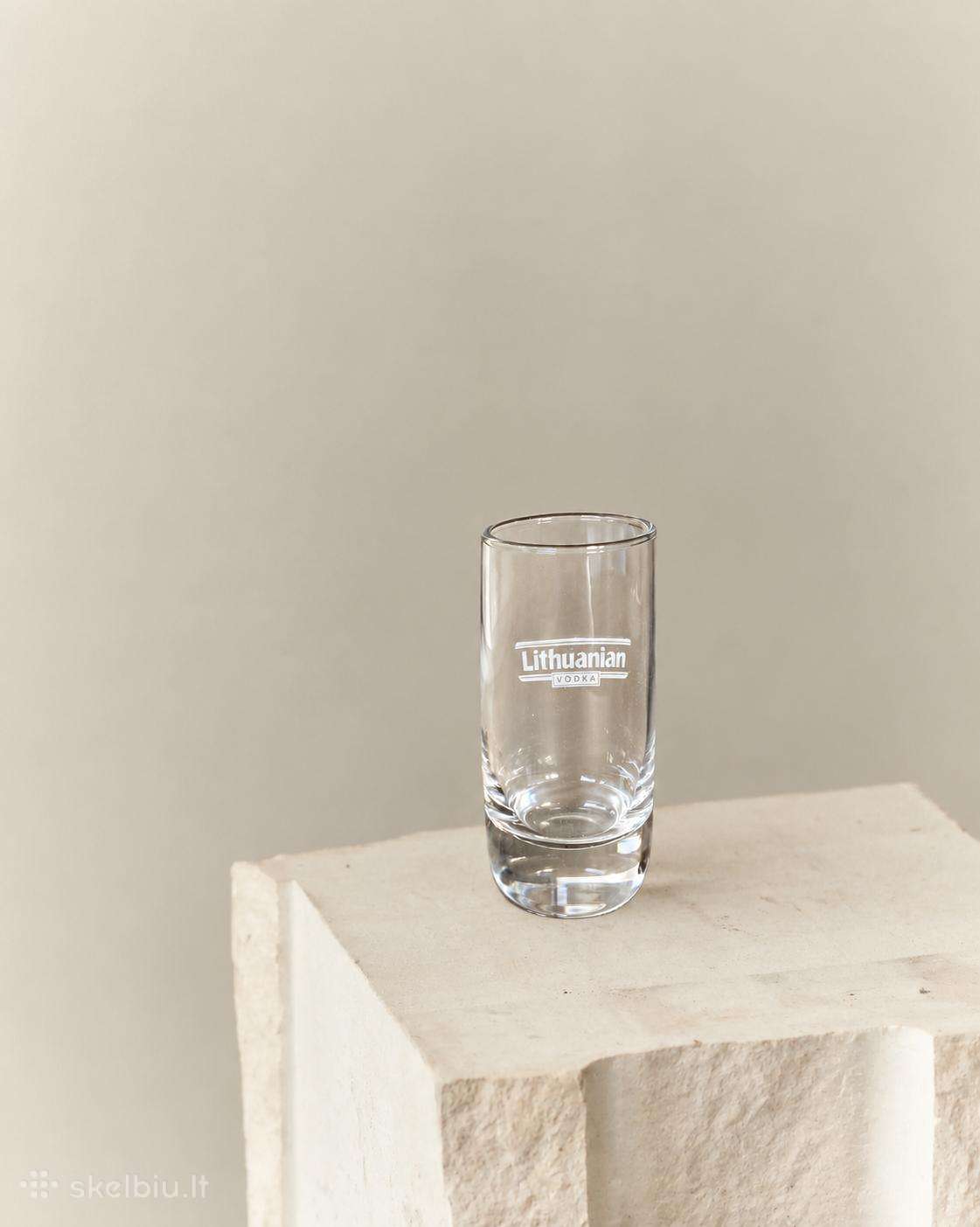 Lithuanian vodka taurele / stikliukas