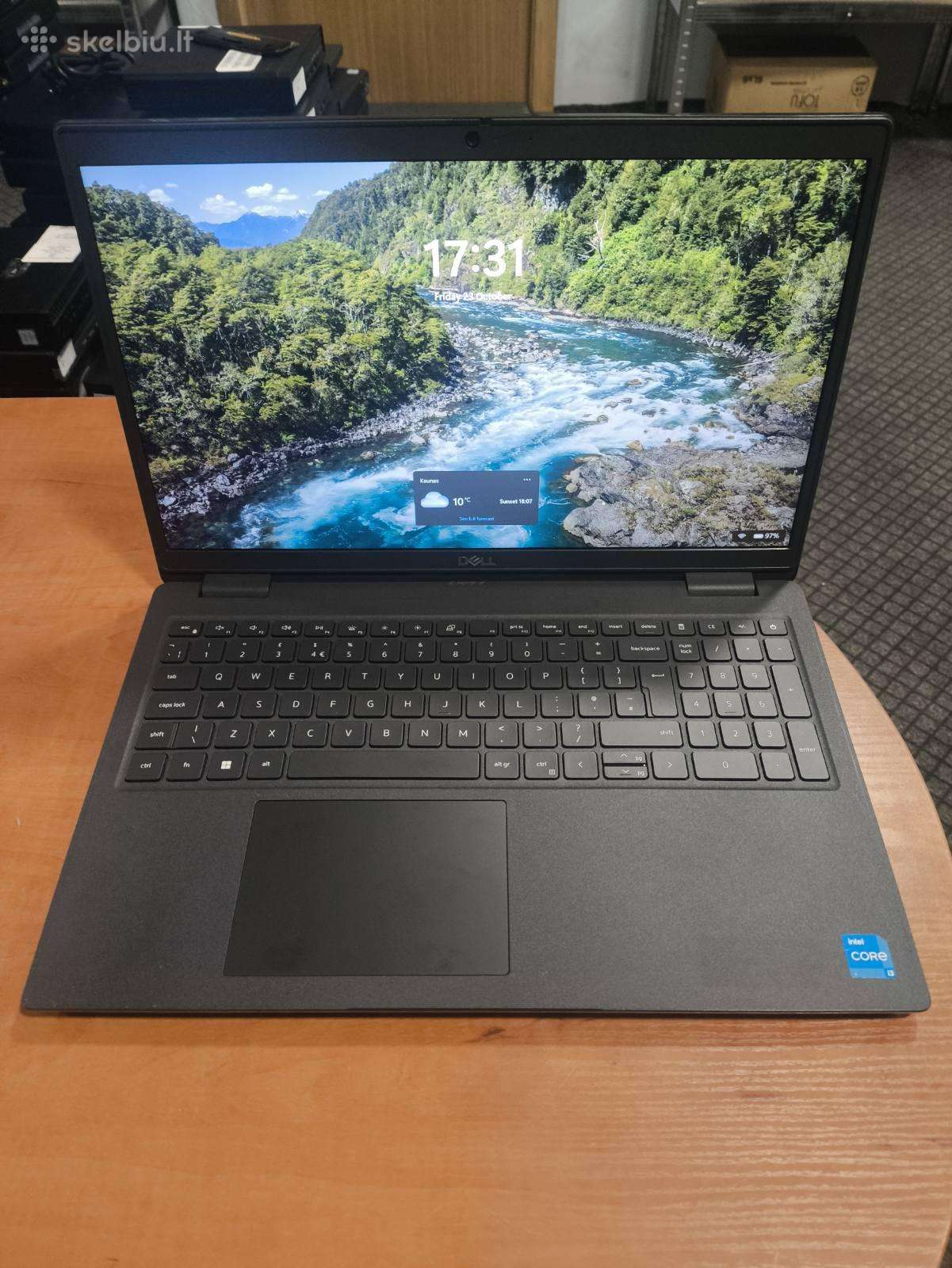 Latitude 15.6 Fhd Ips i3-1115g4 16/256gb 22%