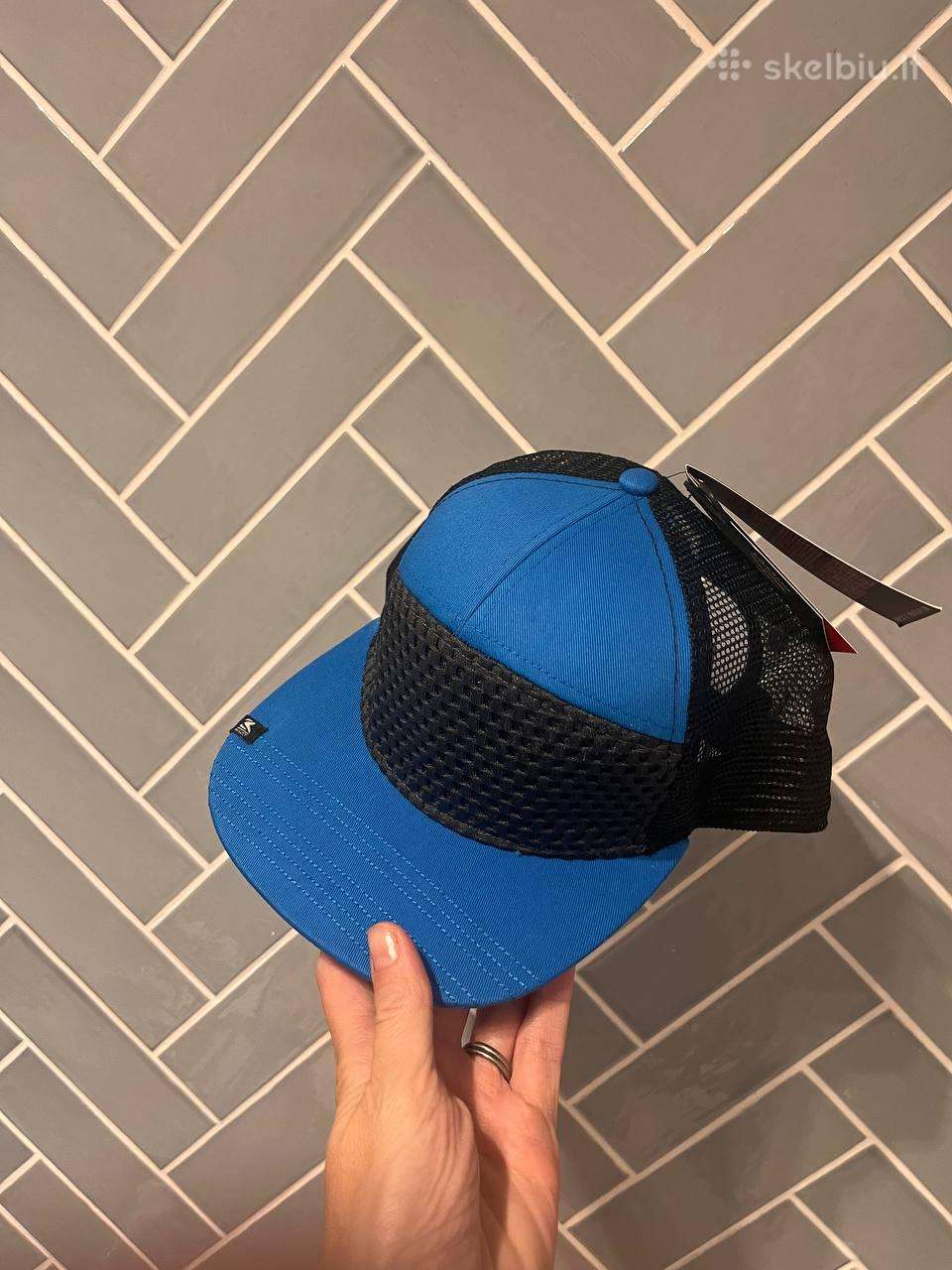 Millet Corpo Aero kepurė su snapeliu, 58 cm