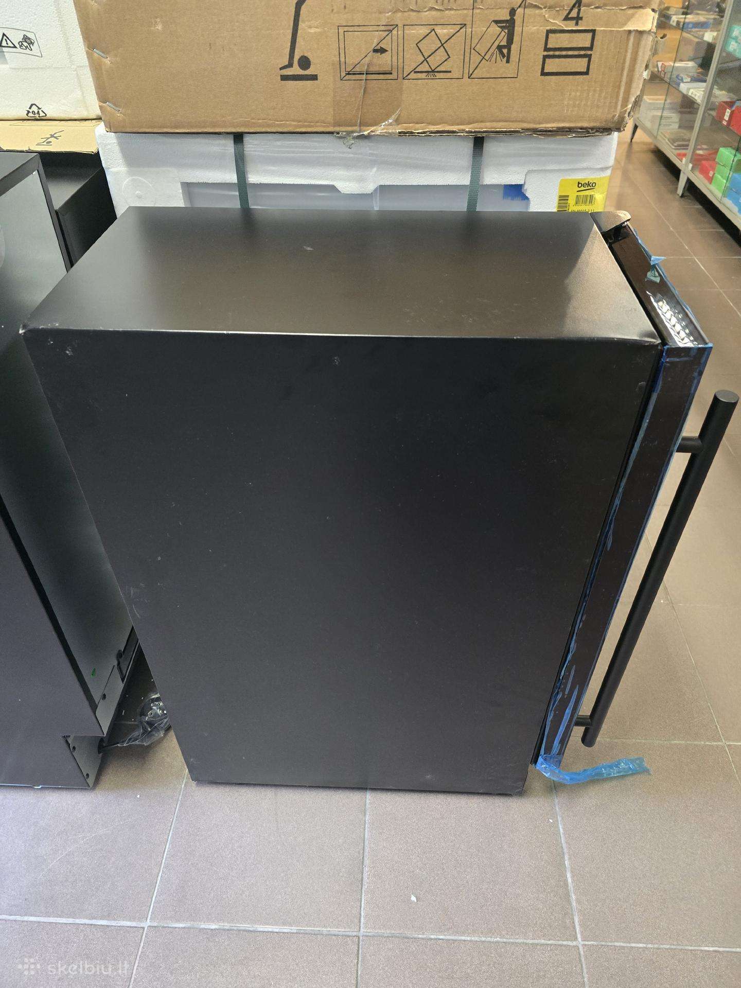 Vyno šaldytuvas Le Cellier Lc20buf