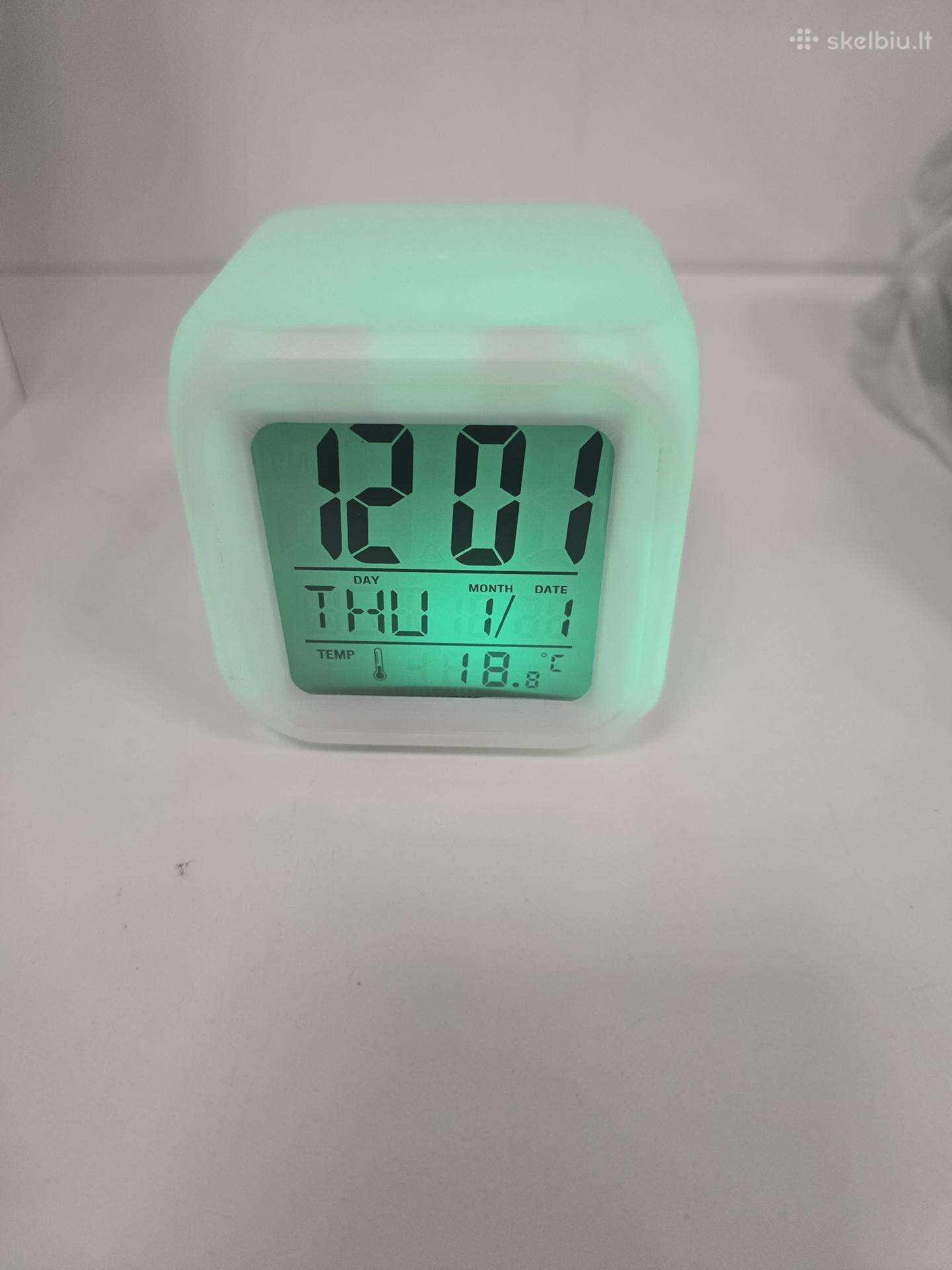 LED skaitmeninis laikrodis su žadintuvu ir termome
