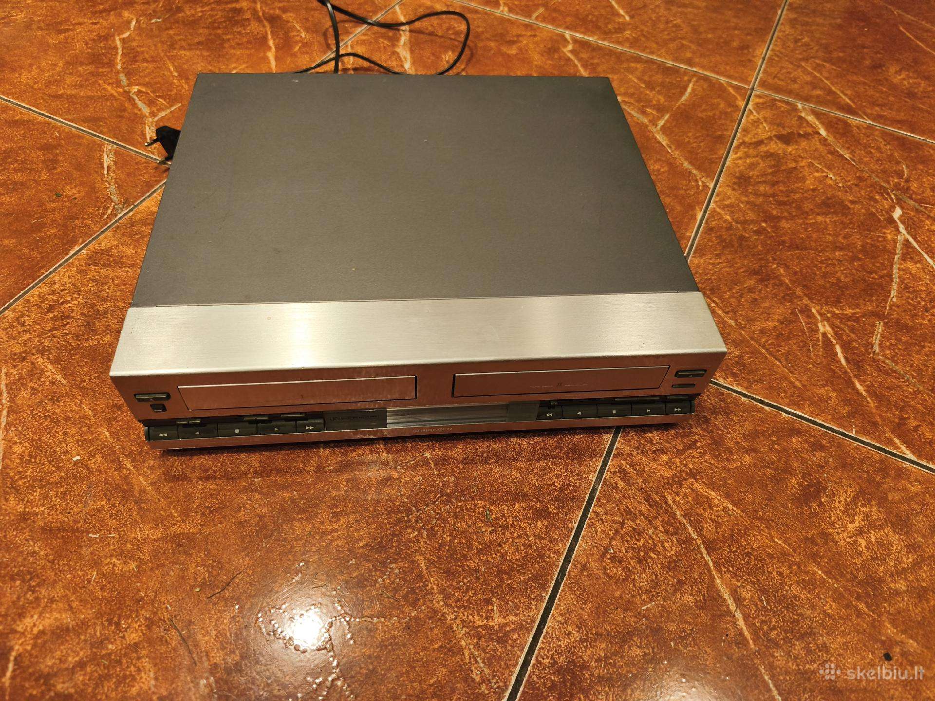 Pioneer Stereo Double Cassette deck T-j7