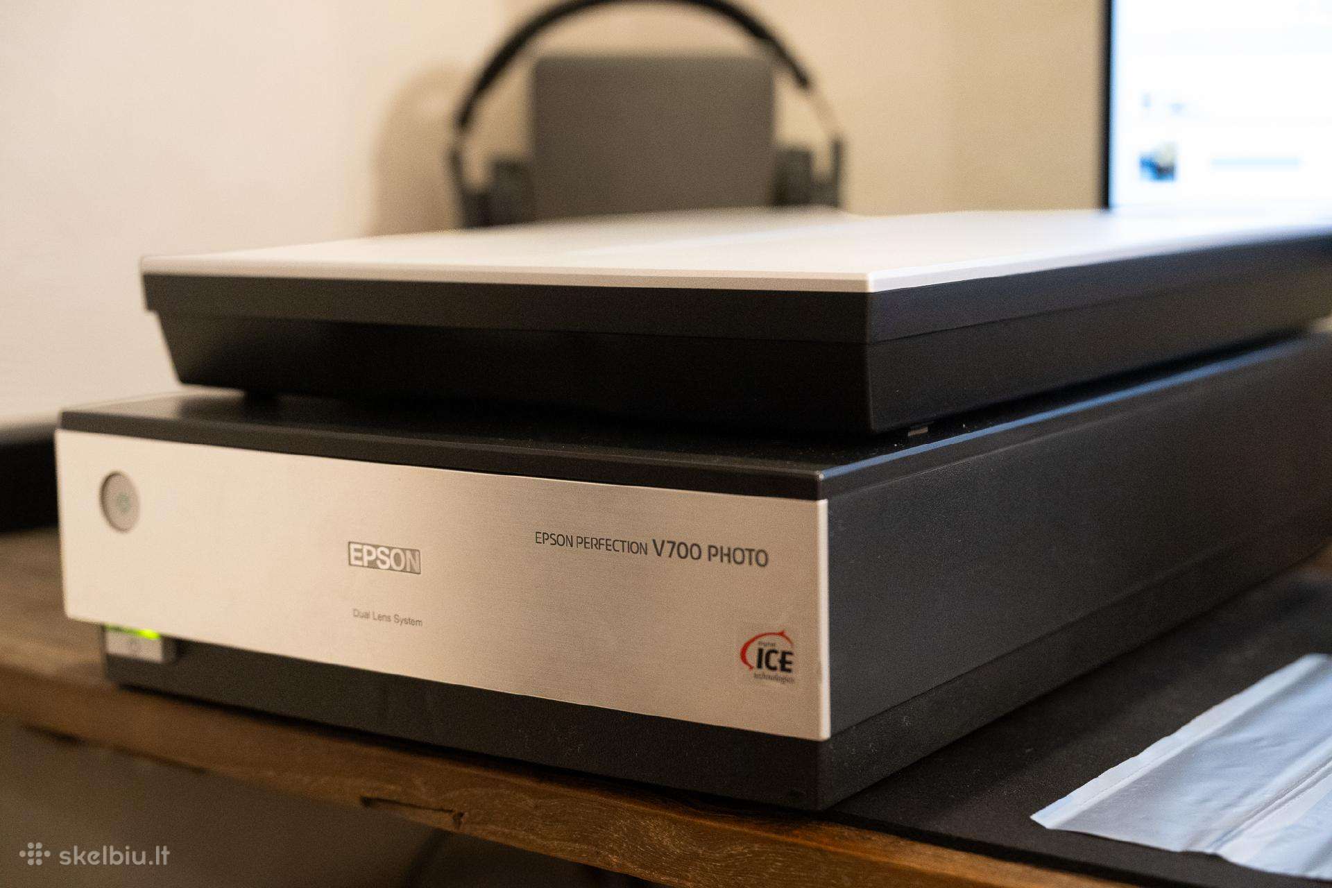 Epson V700 Nuotraukų ir dokumentų skeneris