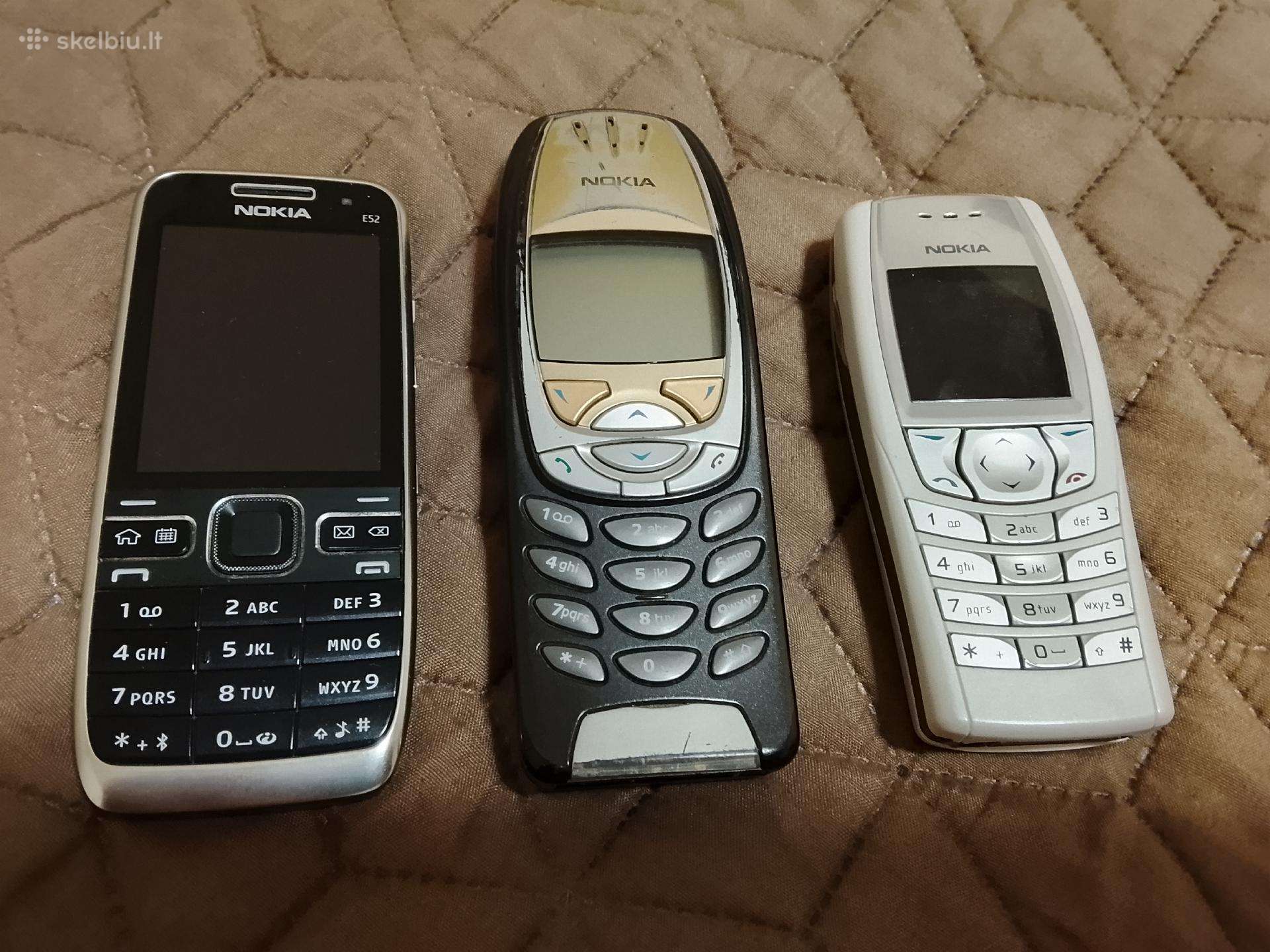 Nokia E52