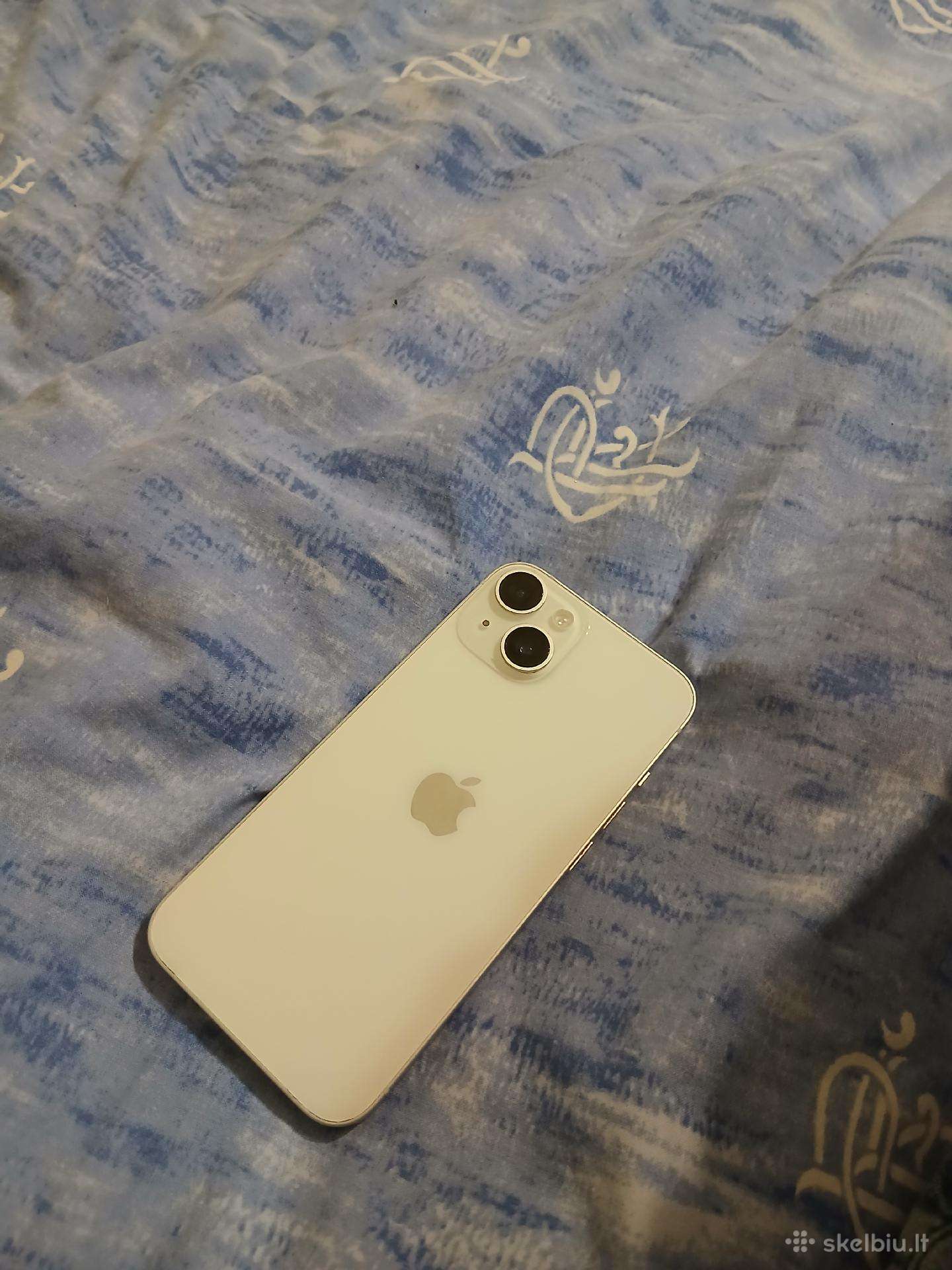 Naujas iPhone 14 su dėžute buvo atidarytas